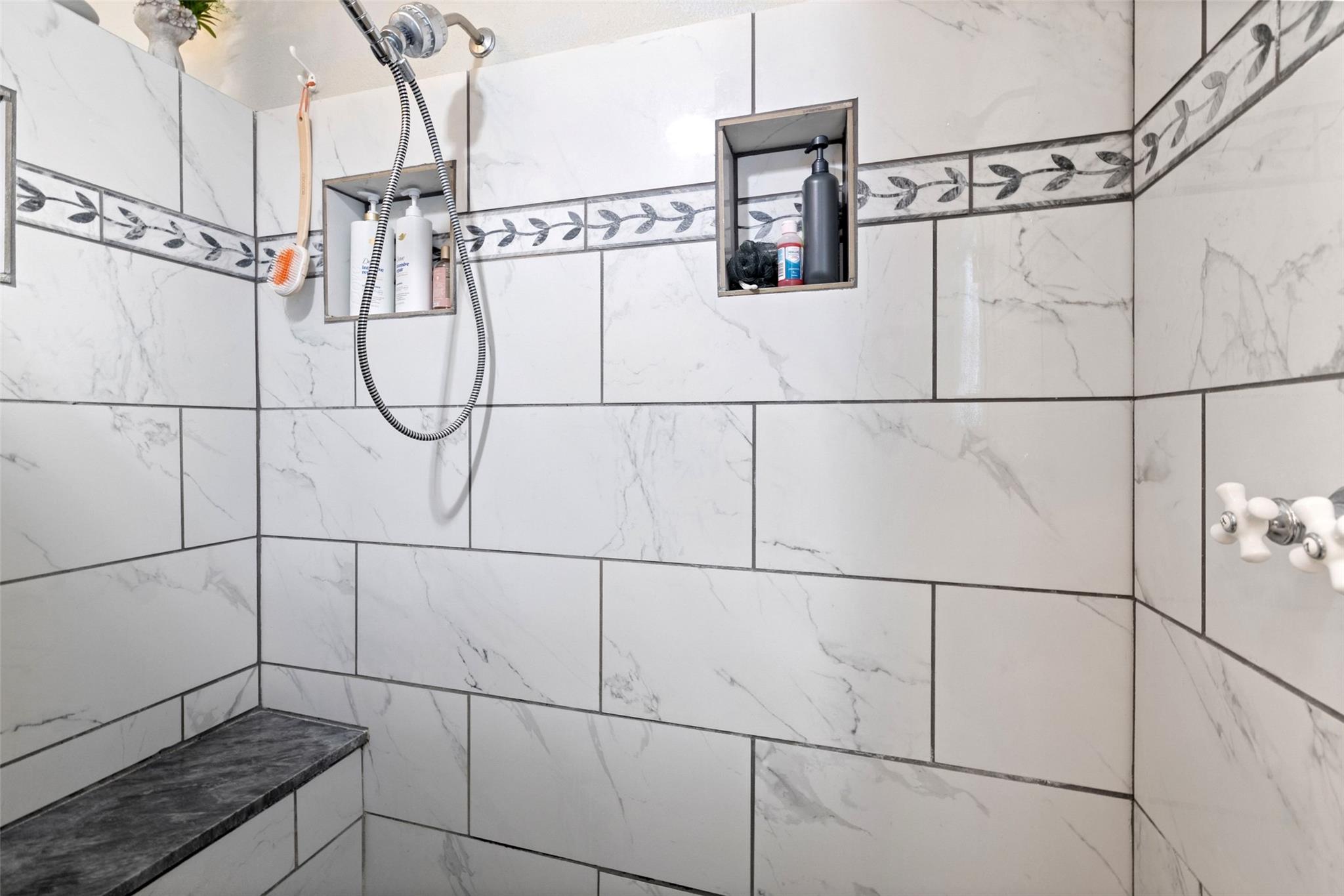 399 Upper Elgin River Rd, Elgin, TX 78621