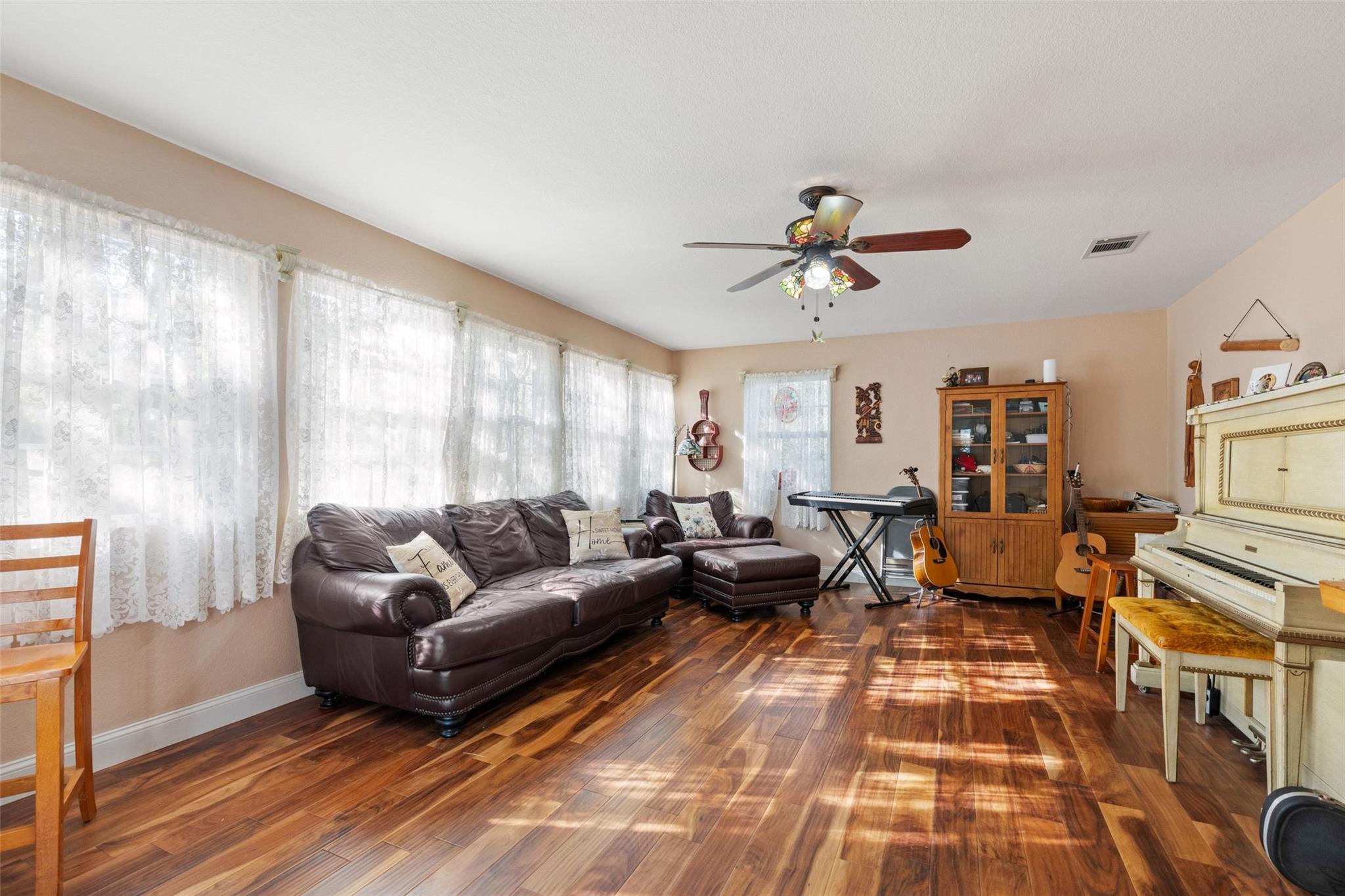 399 Upper Elgin River Rd, Elgin, TX 78621