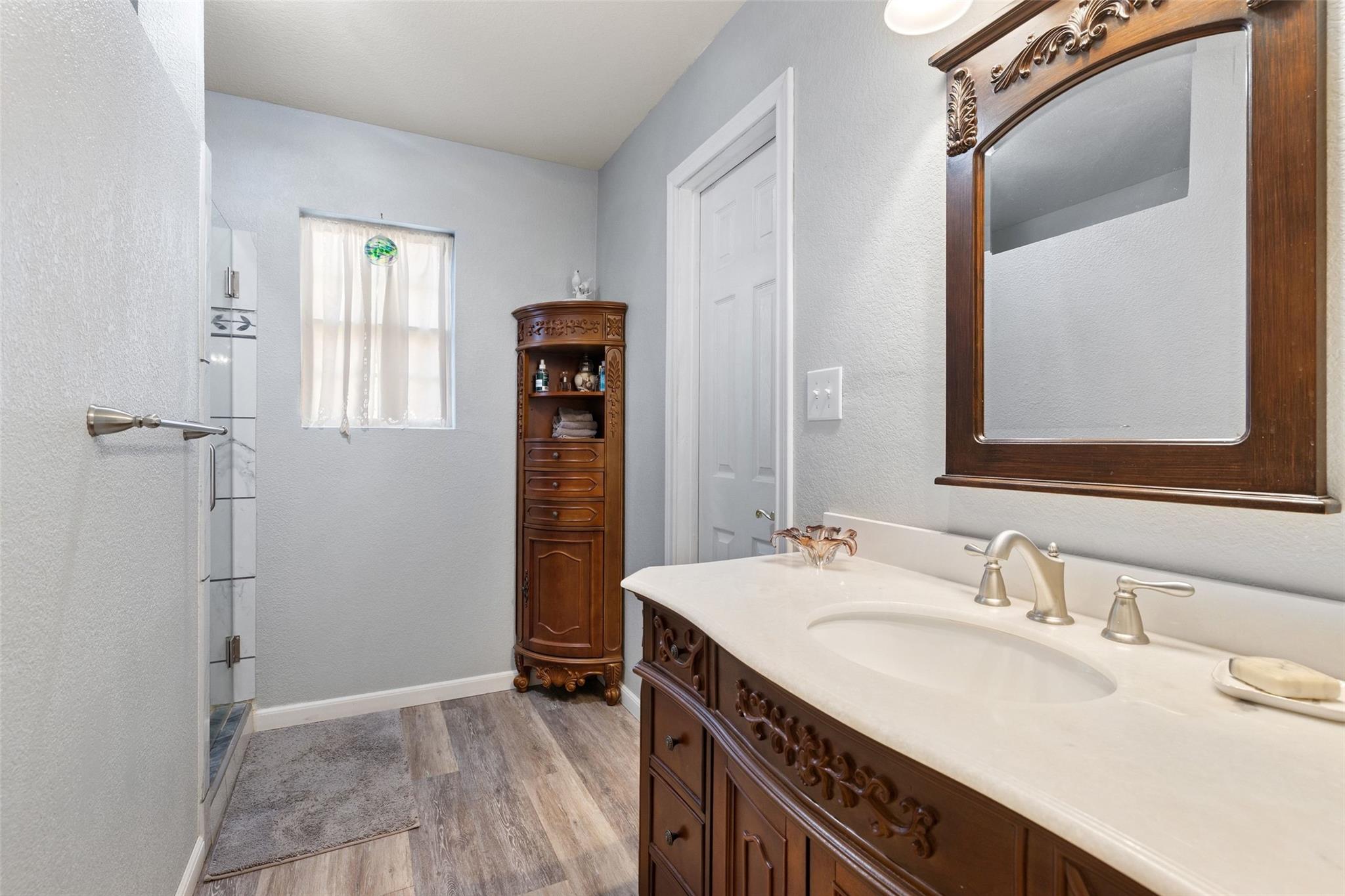 399 Upper Elgin River Rd, Elgin, TX 78621