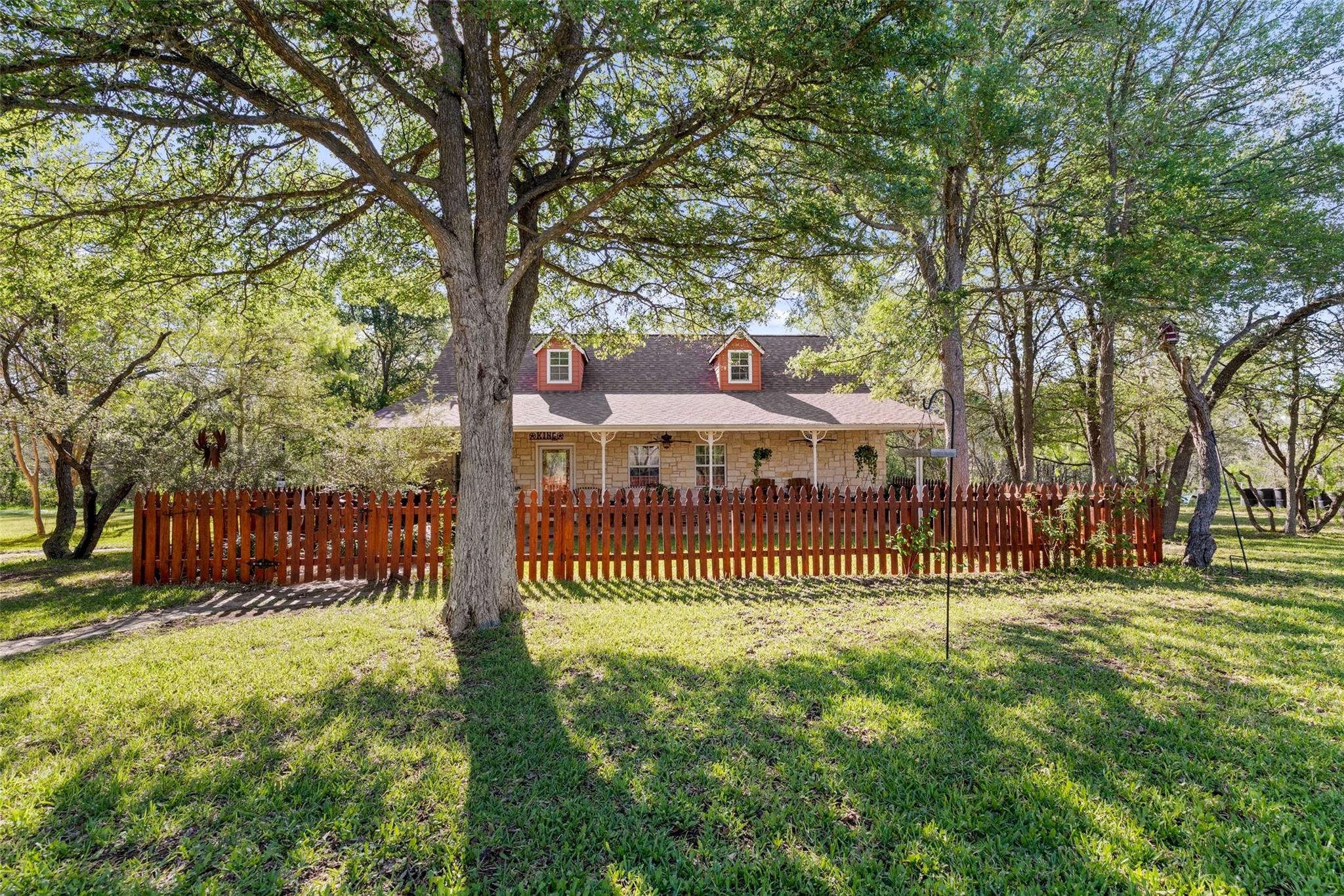 399 Upper Elgin River Rd, Elgin, TX 78621