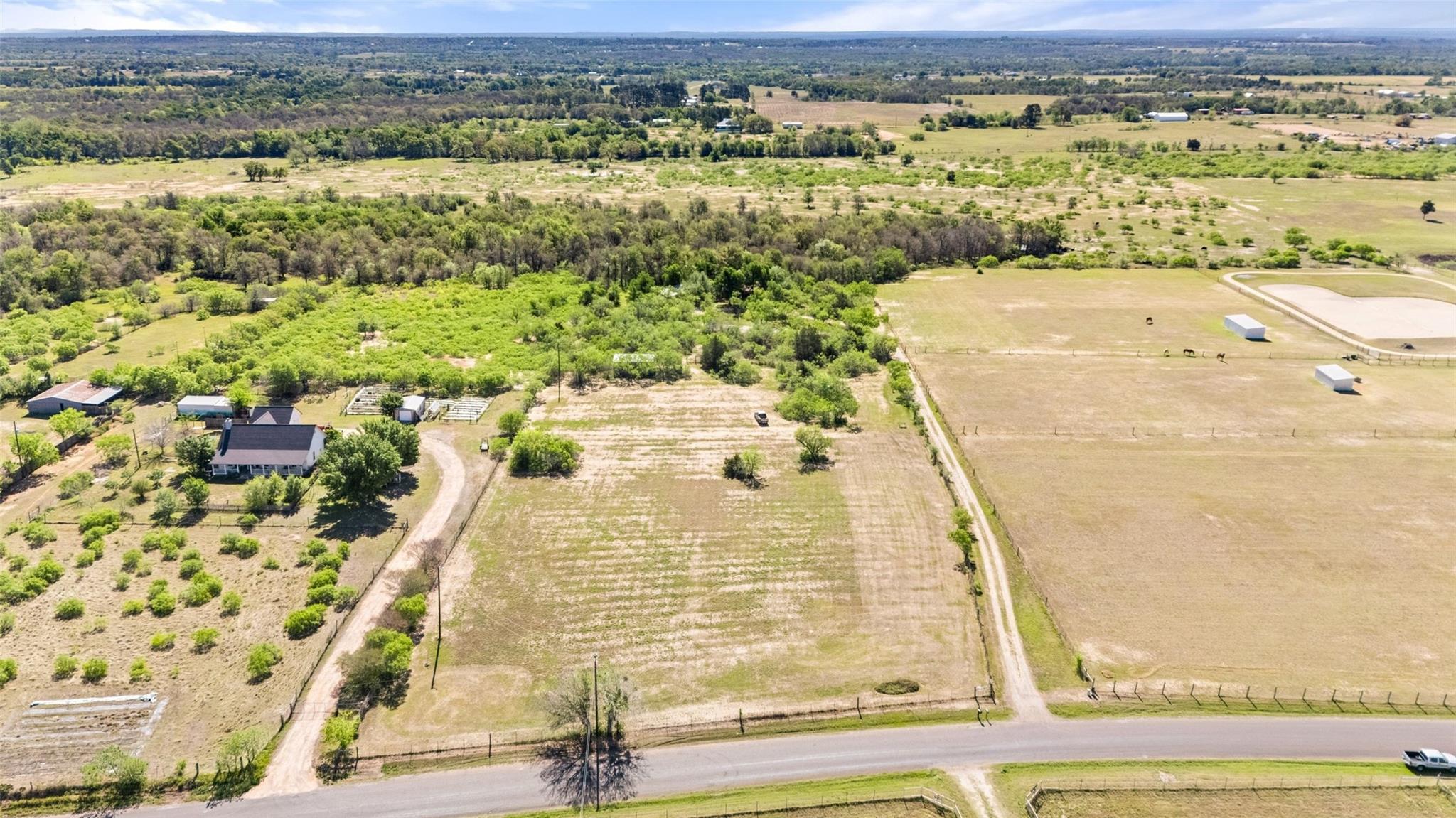 399 Upper Elgin River Rd, Elgin, TX 78621