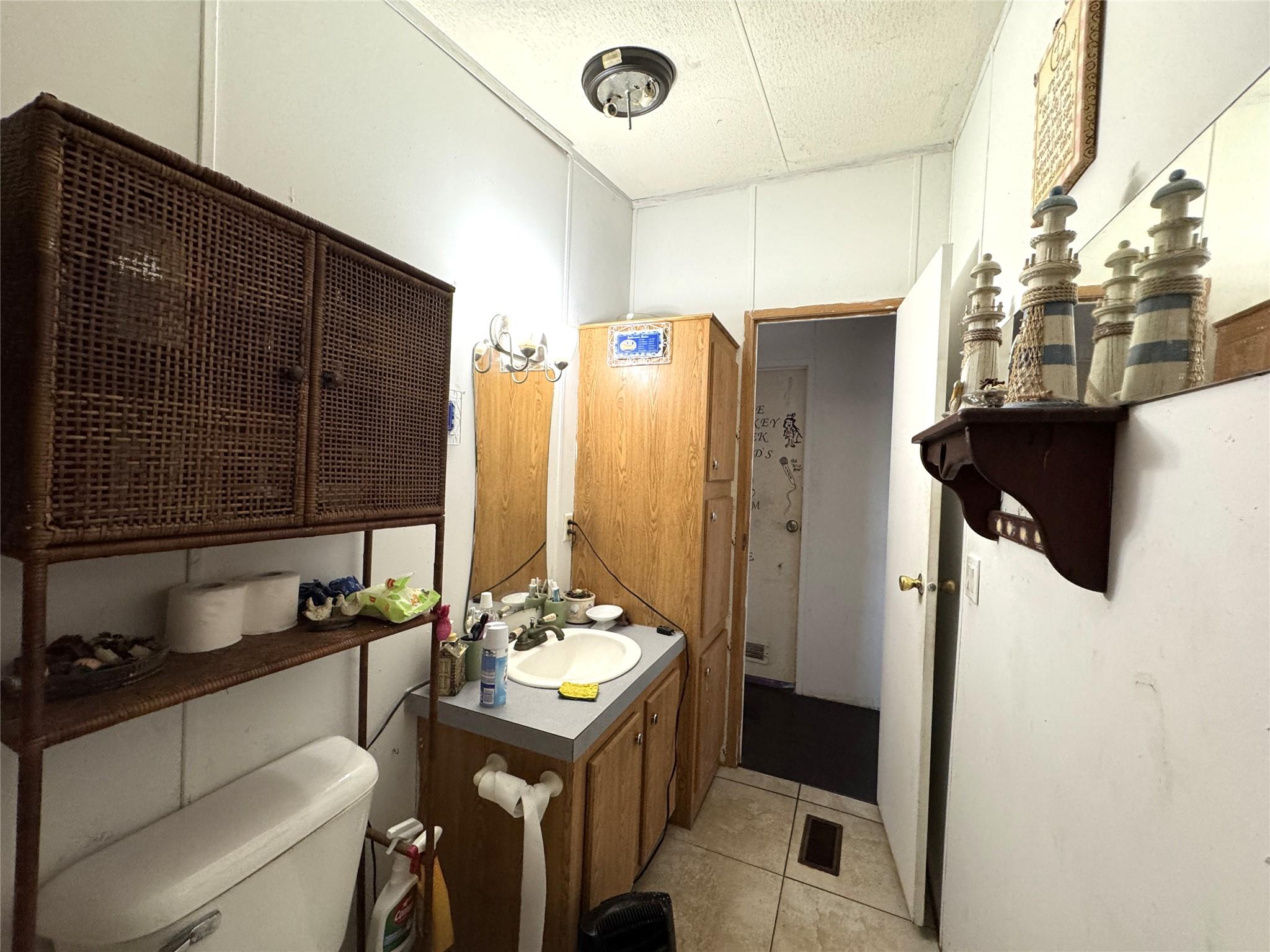 1255 Mount Pleasant Rd, Kingsbury, TX 78638