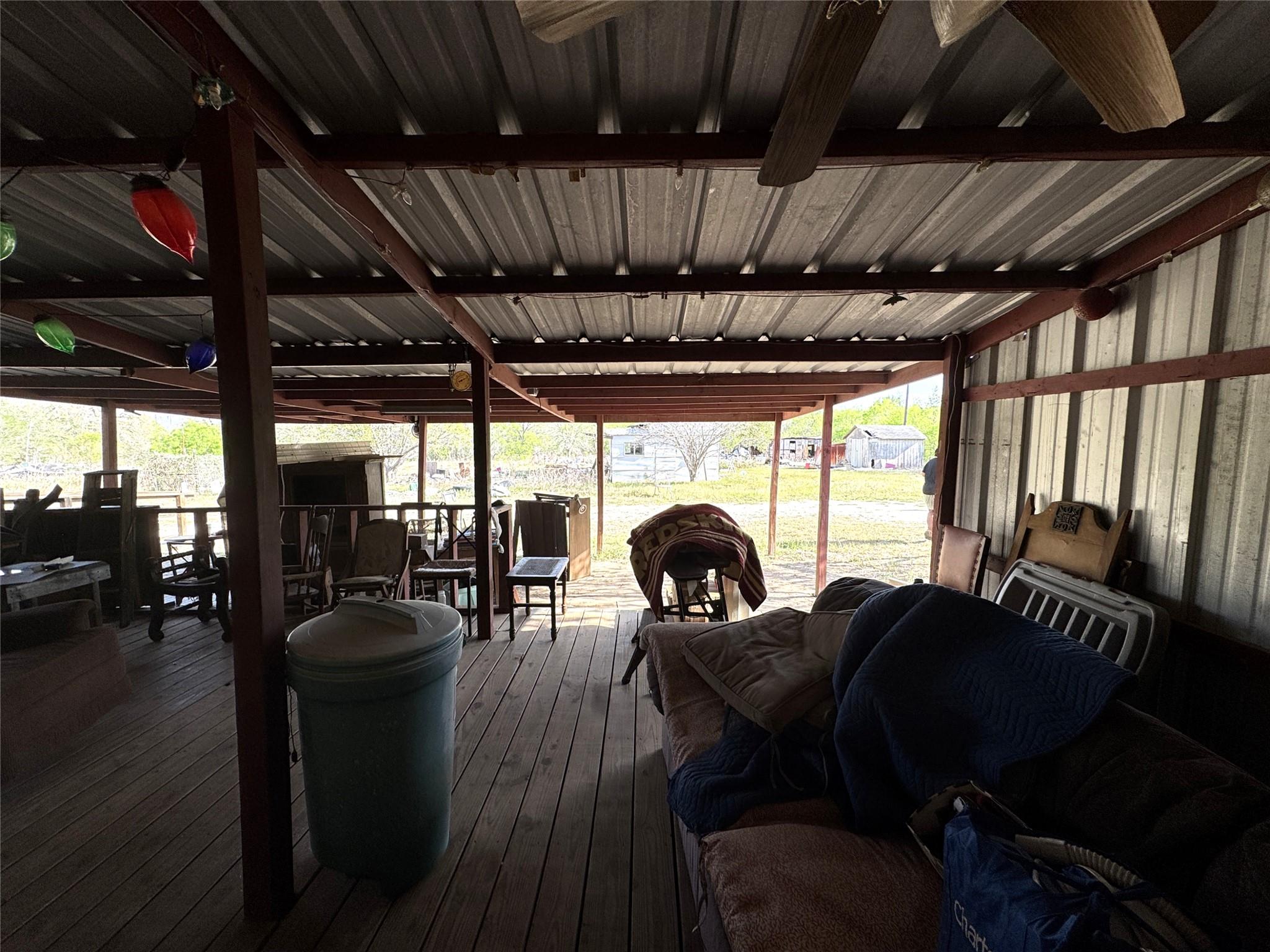 1255 Mount Pleasant Rd, Kingsbury, TX 78638