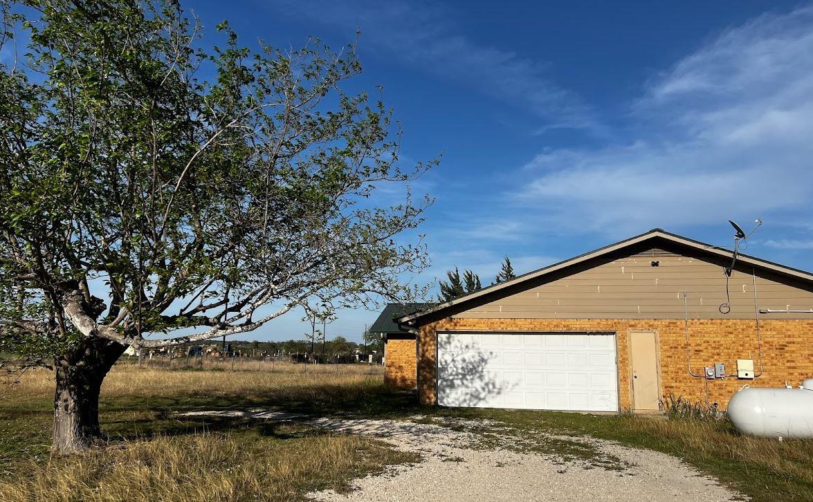 126 County Road 153 Rds, Georgetown, TX 78626