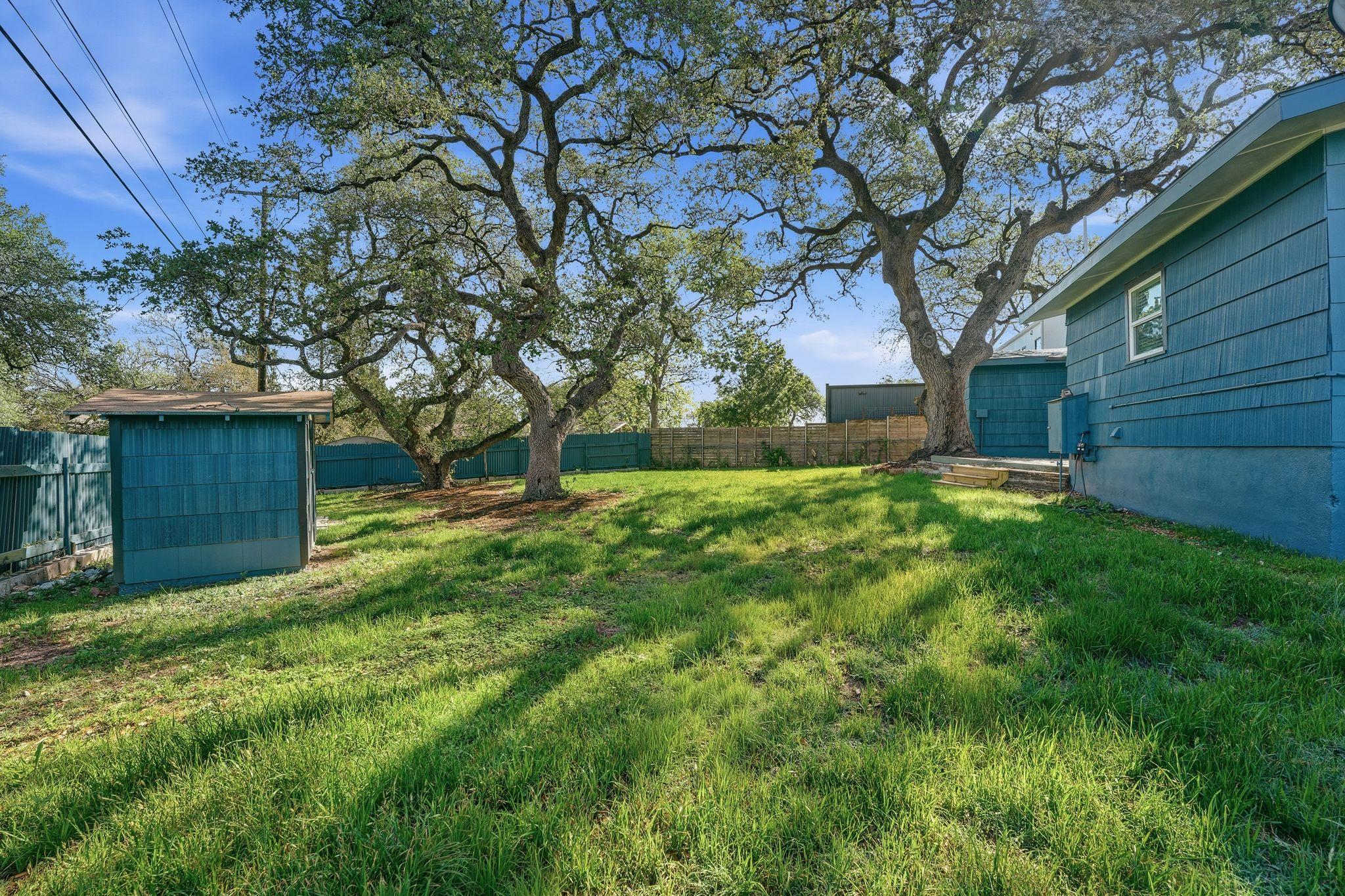 502 Sunrise Cir, Austin, TX 78704