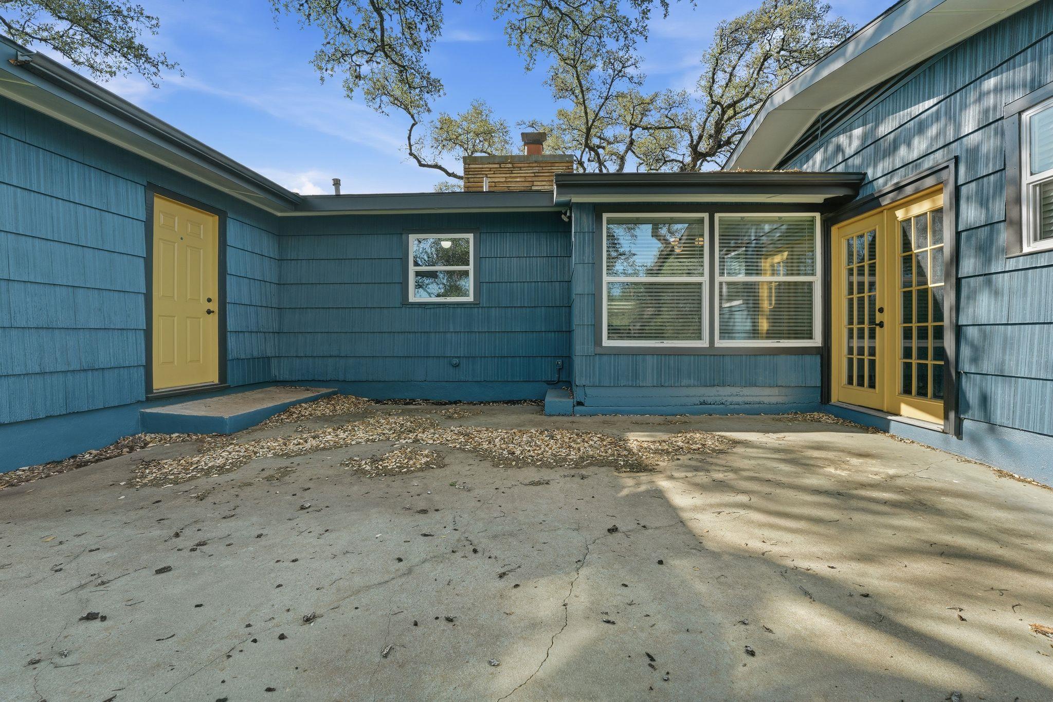 502 Sunrise Cir, Austin, TX 78704