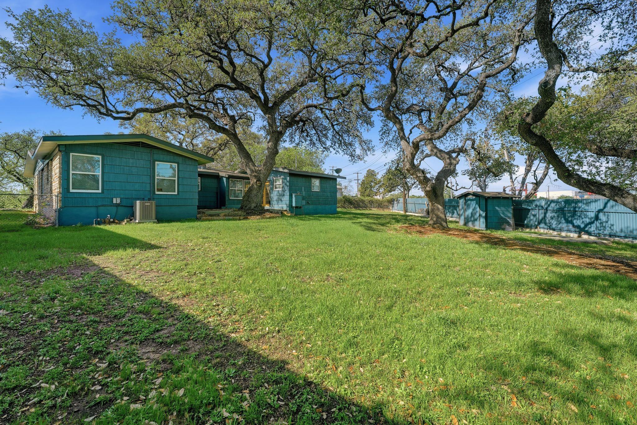 502 Sunrise Cir, Austin, TX 78704