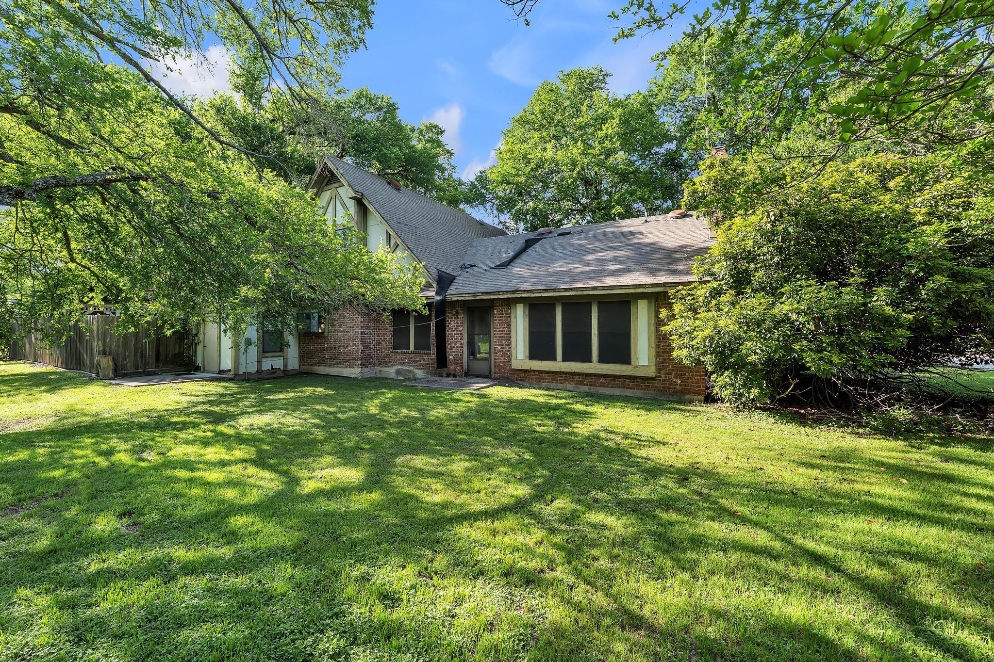 609 Deerfoot Dr, Round Rock, TX 78664