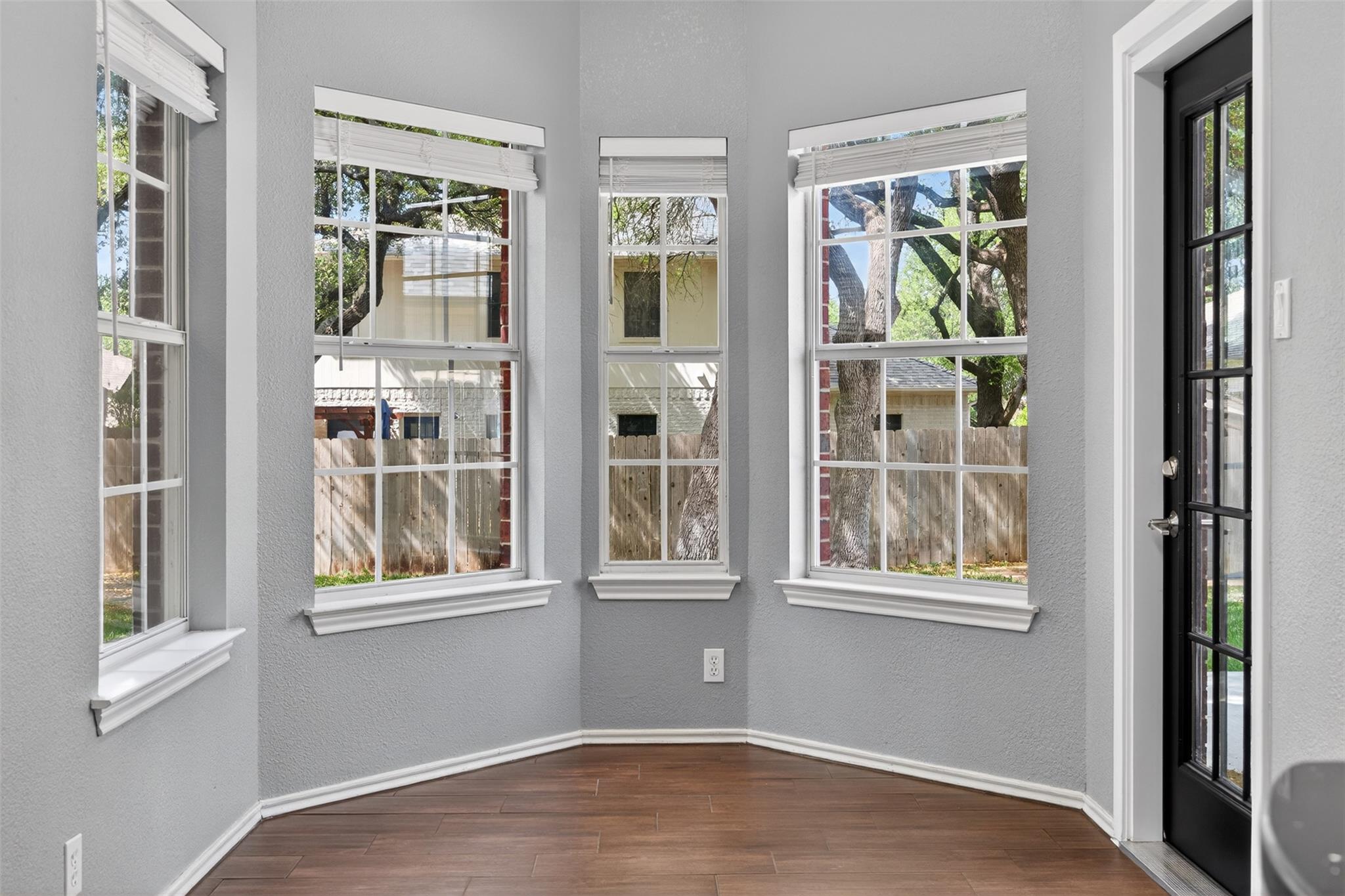 1333 Nightingale Dr, Cedar Park, TX 78613