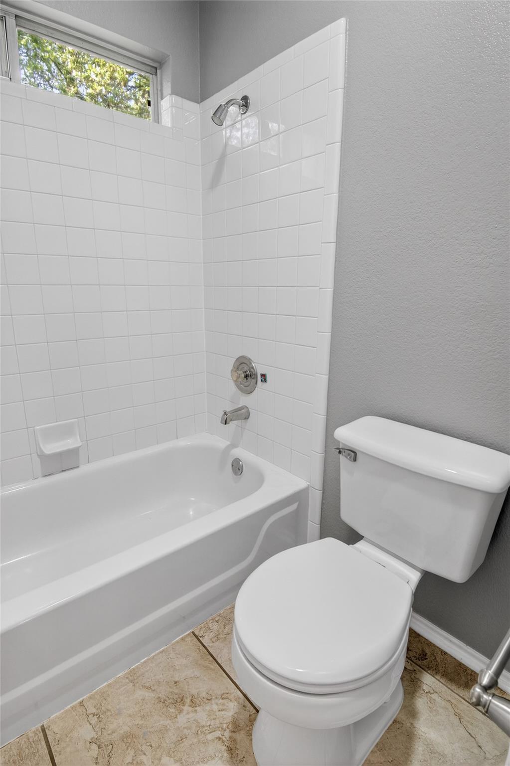 1333 Nightingale Dr, Cedar Park, TX 78613