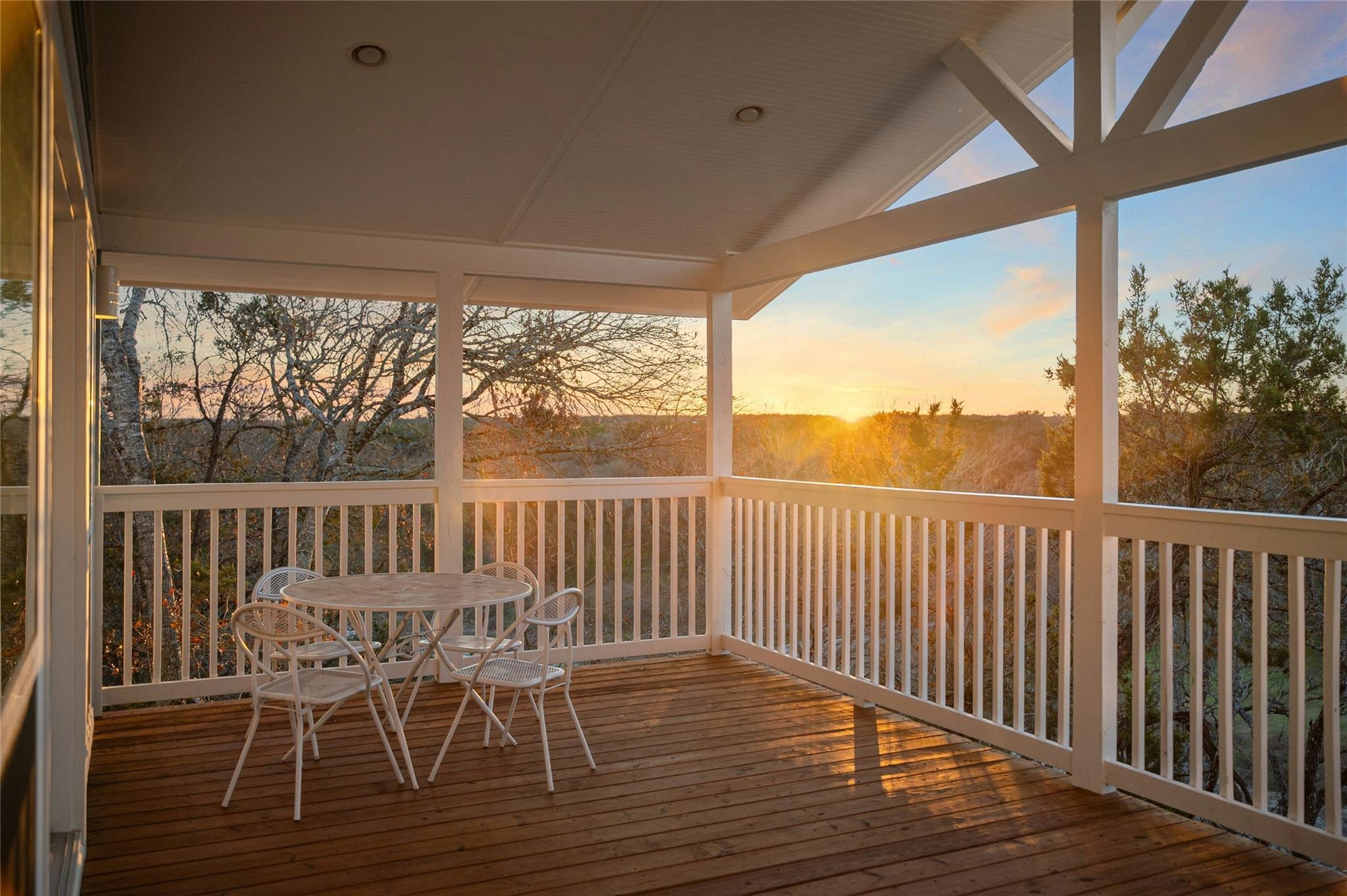 550 Cliffside Rd, Wimberley, TX 78676