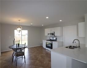 800 Riverway Ln, Leander, TX 78641