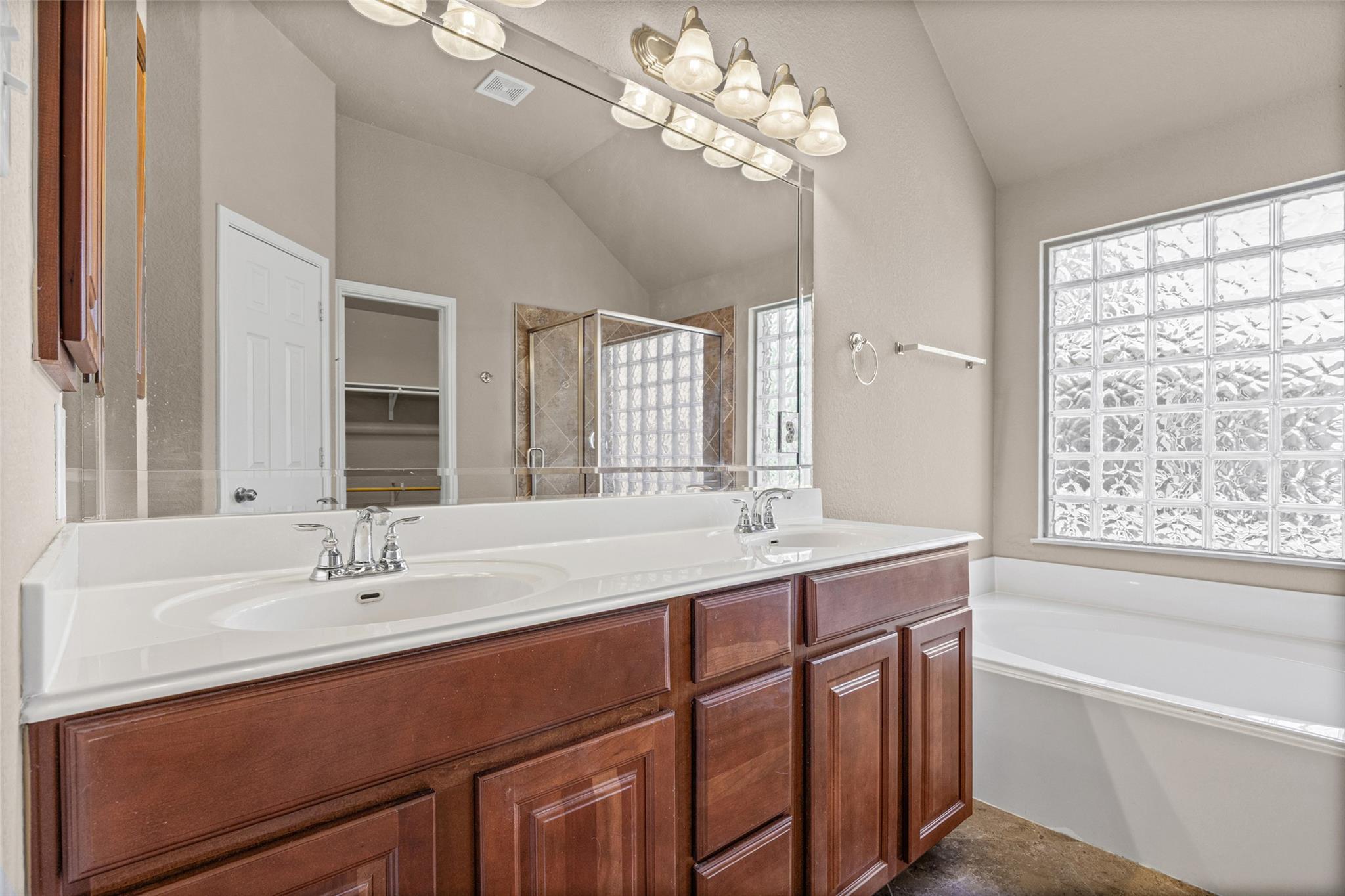 747 Westbury Ln, Georgetown, TX 78633