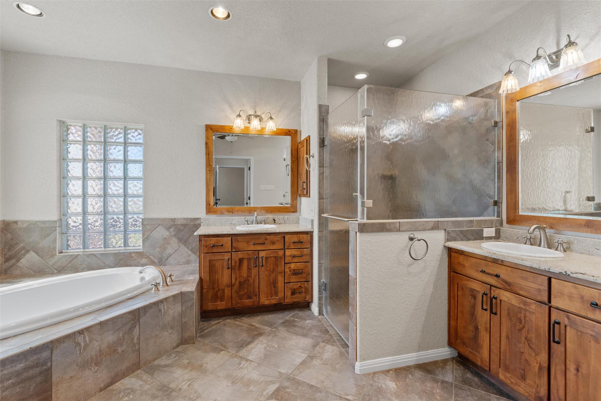 1167 County Road 427, Thrall, TX 76578