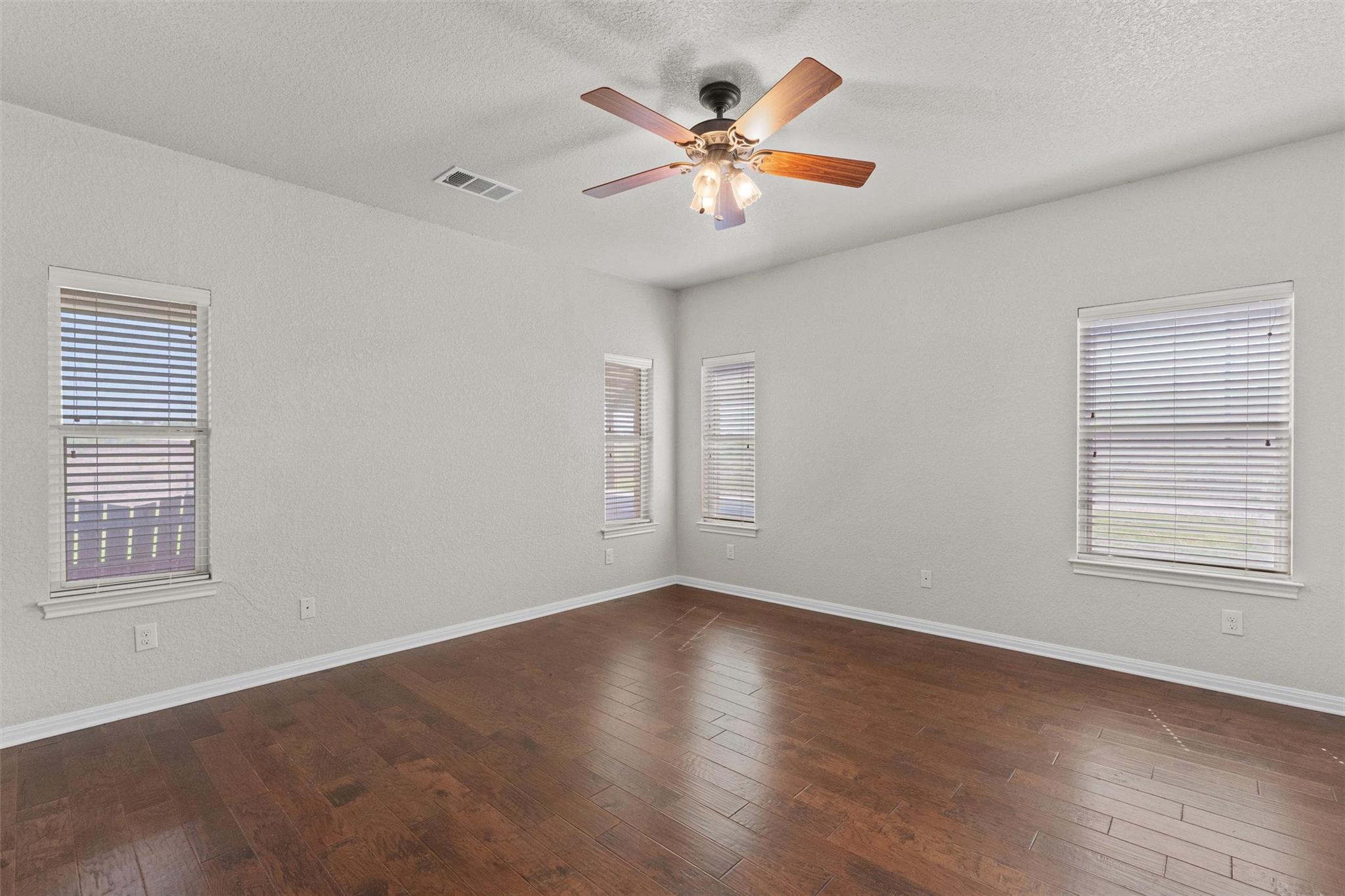 1167 County Road 427, Thrall, TX 76578