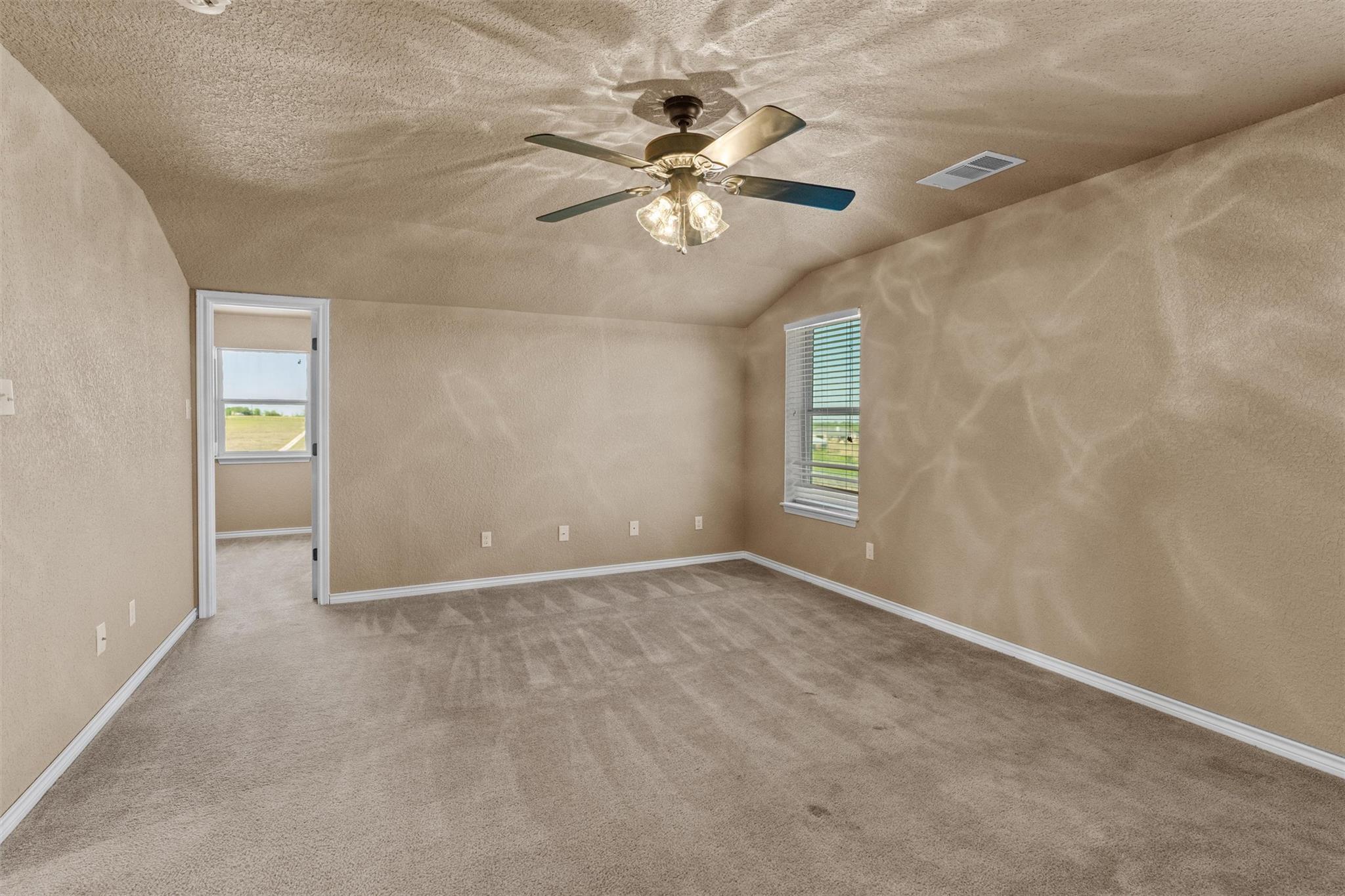 1167 County Road 427, Thrall, TX 76578