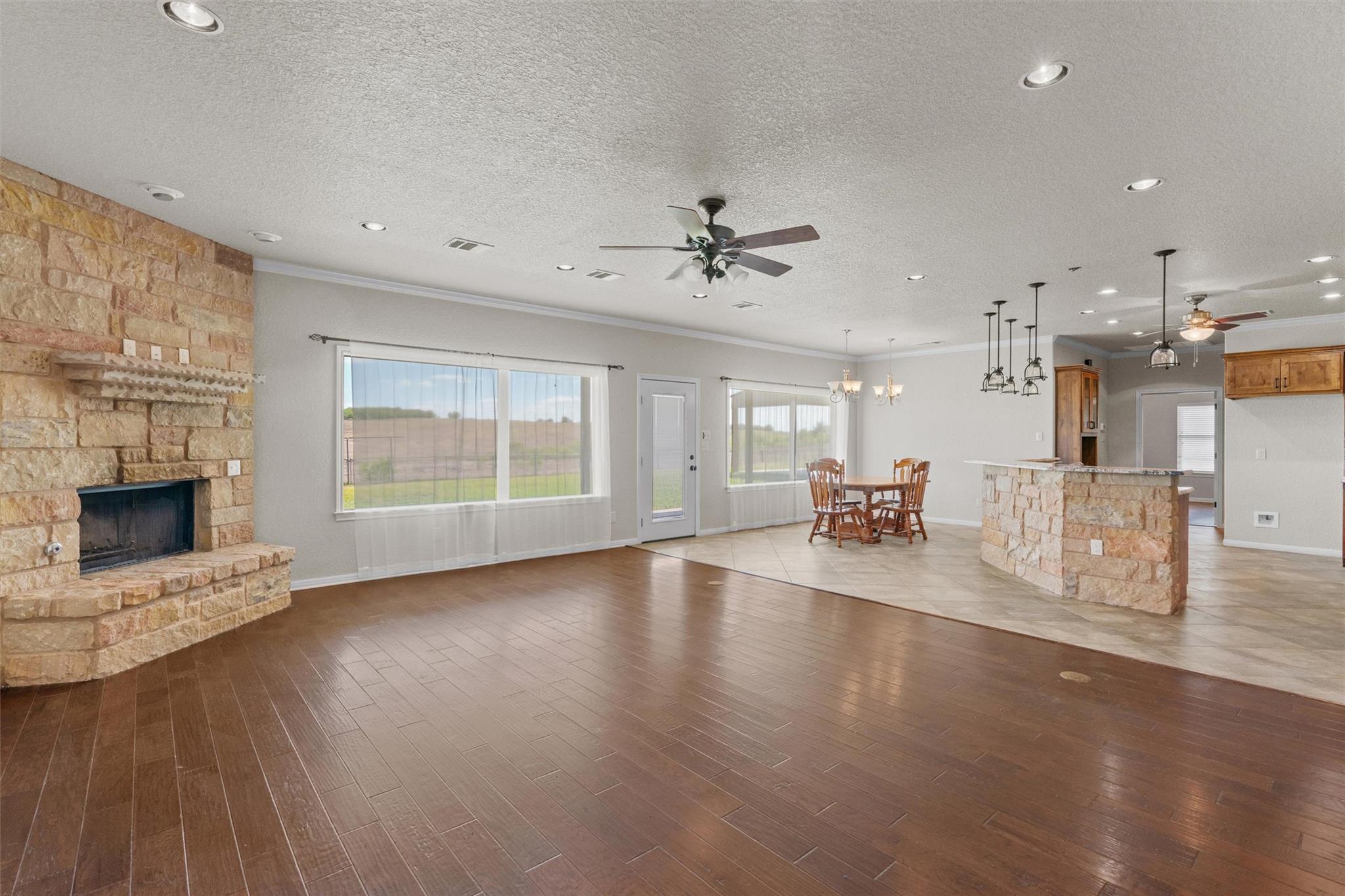 1167 County Road 427, Thrall, TX 76578