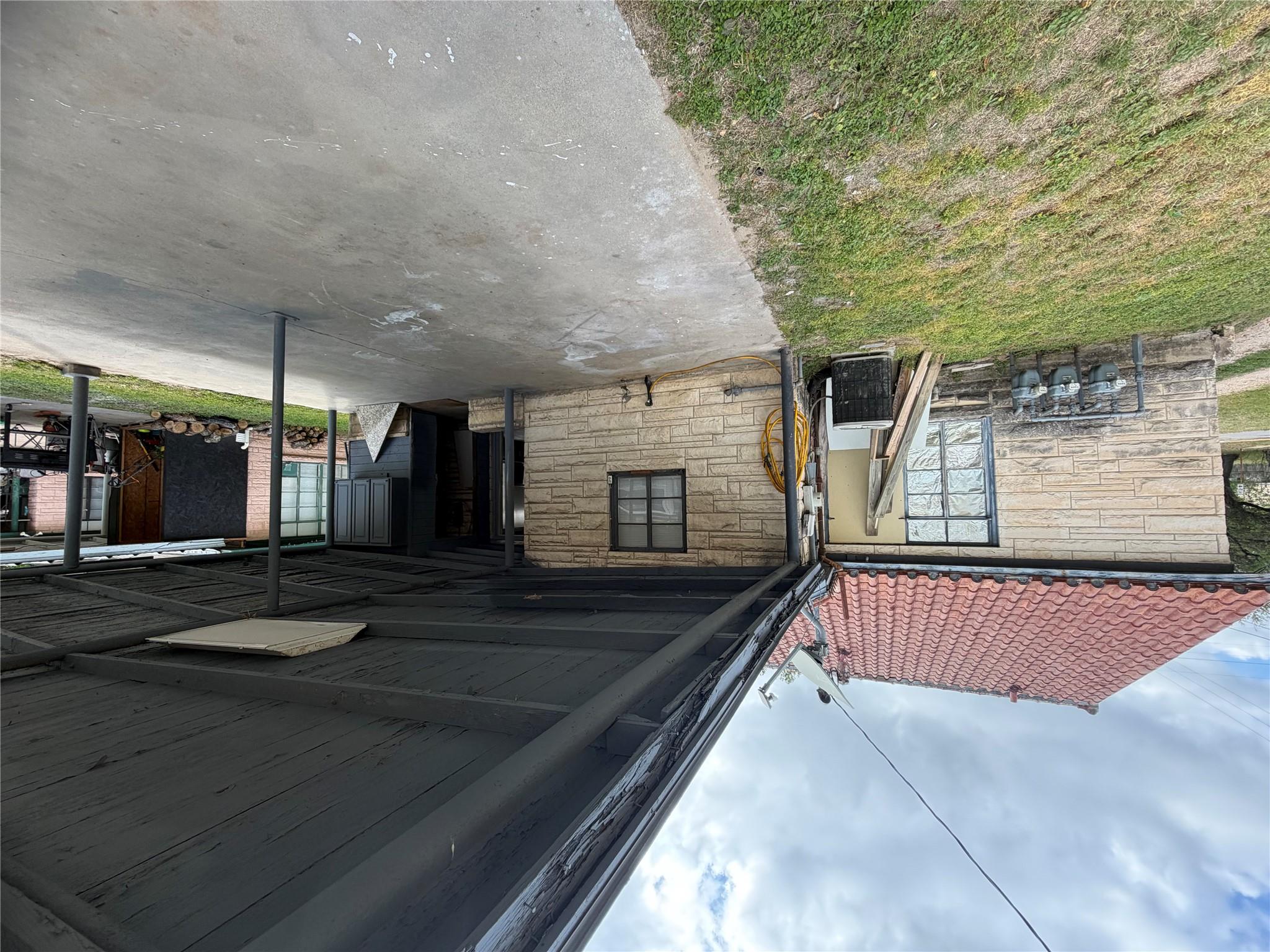 511 Bowser St, Rockdale, TX 76567