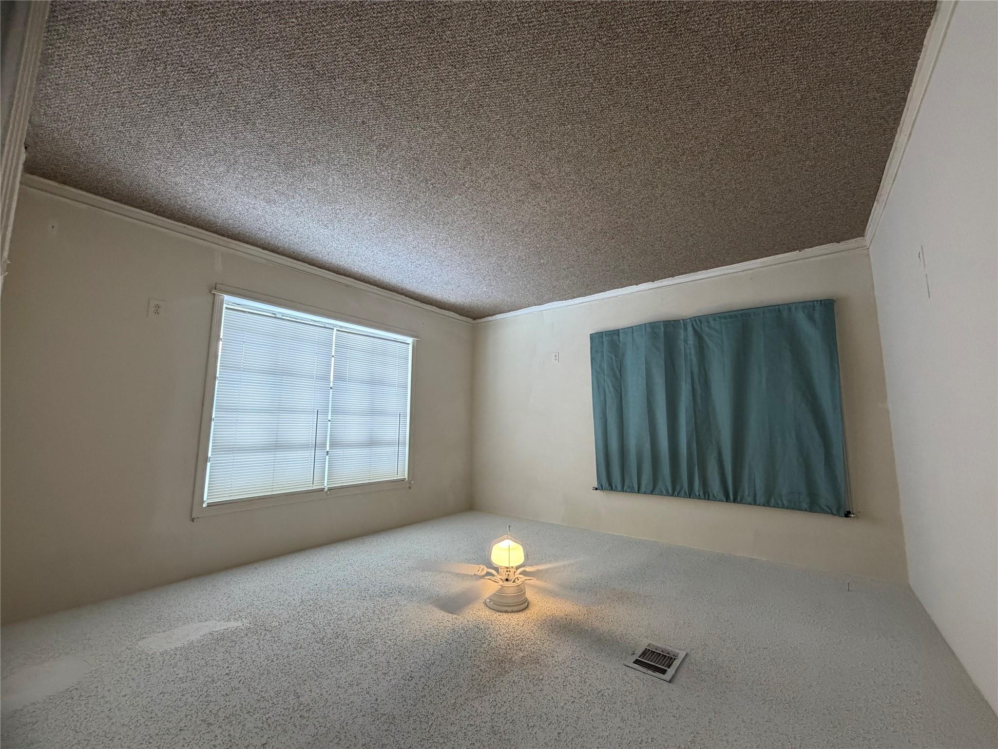 511 Bowser St, Rockdale, TX 76567