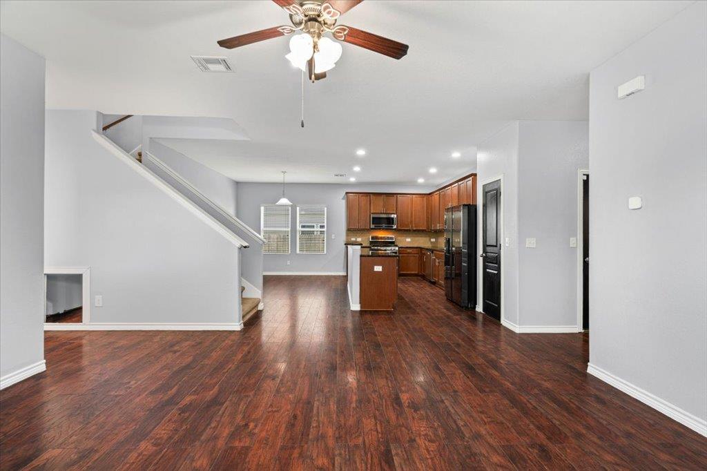 312 Waterloo Dr, Kyle, TX 78640