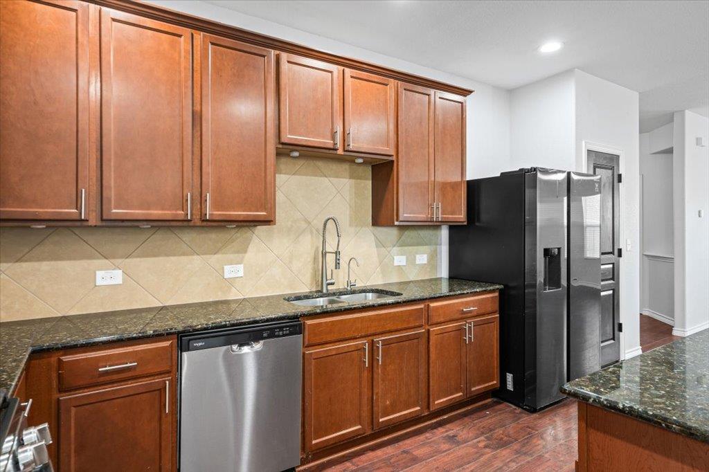 312 Waterloo Dr, Kyle, TX 78640