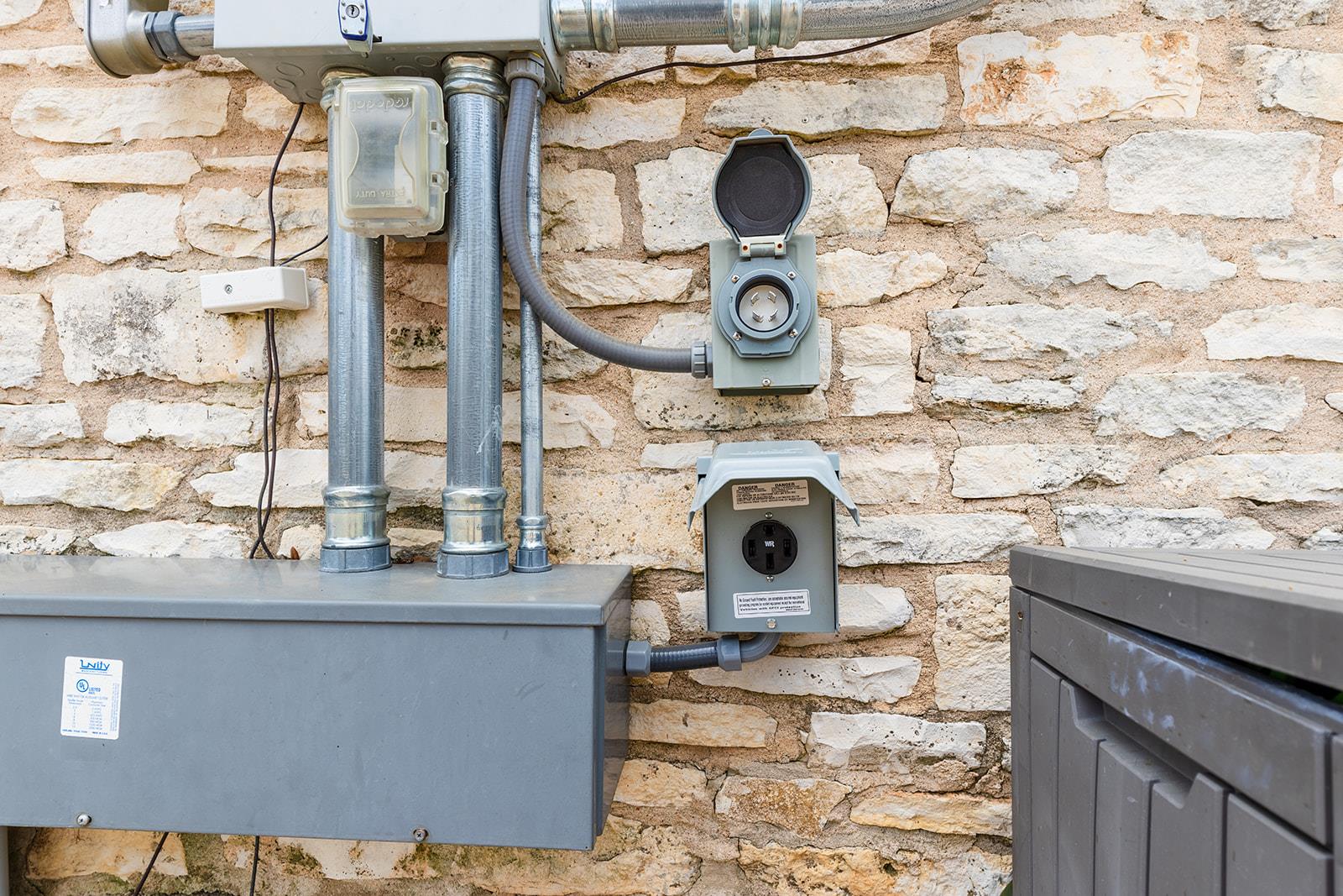 1001 Gravel Pit Rd, Taylor, TX 76574