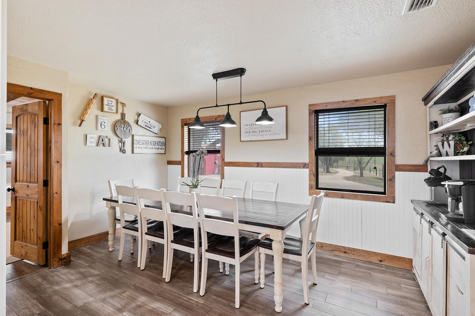 1001 Gravel Pit Rd, Taylor, TX 76574