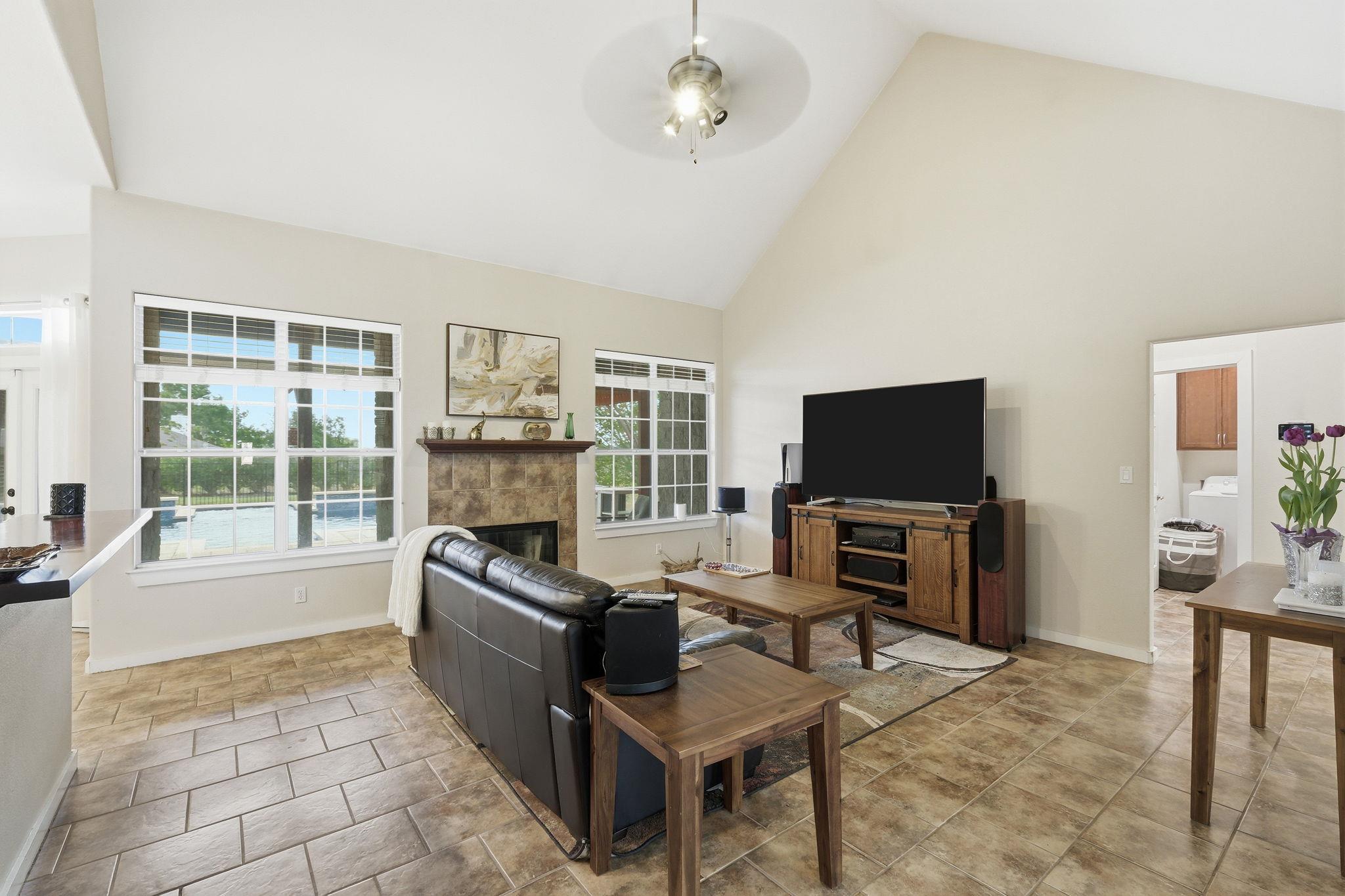 21007 Hodde Ln, Pflugerville, TX 78660