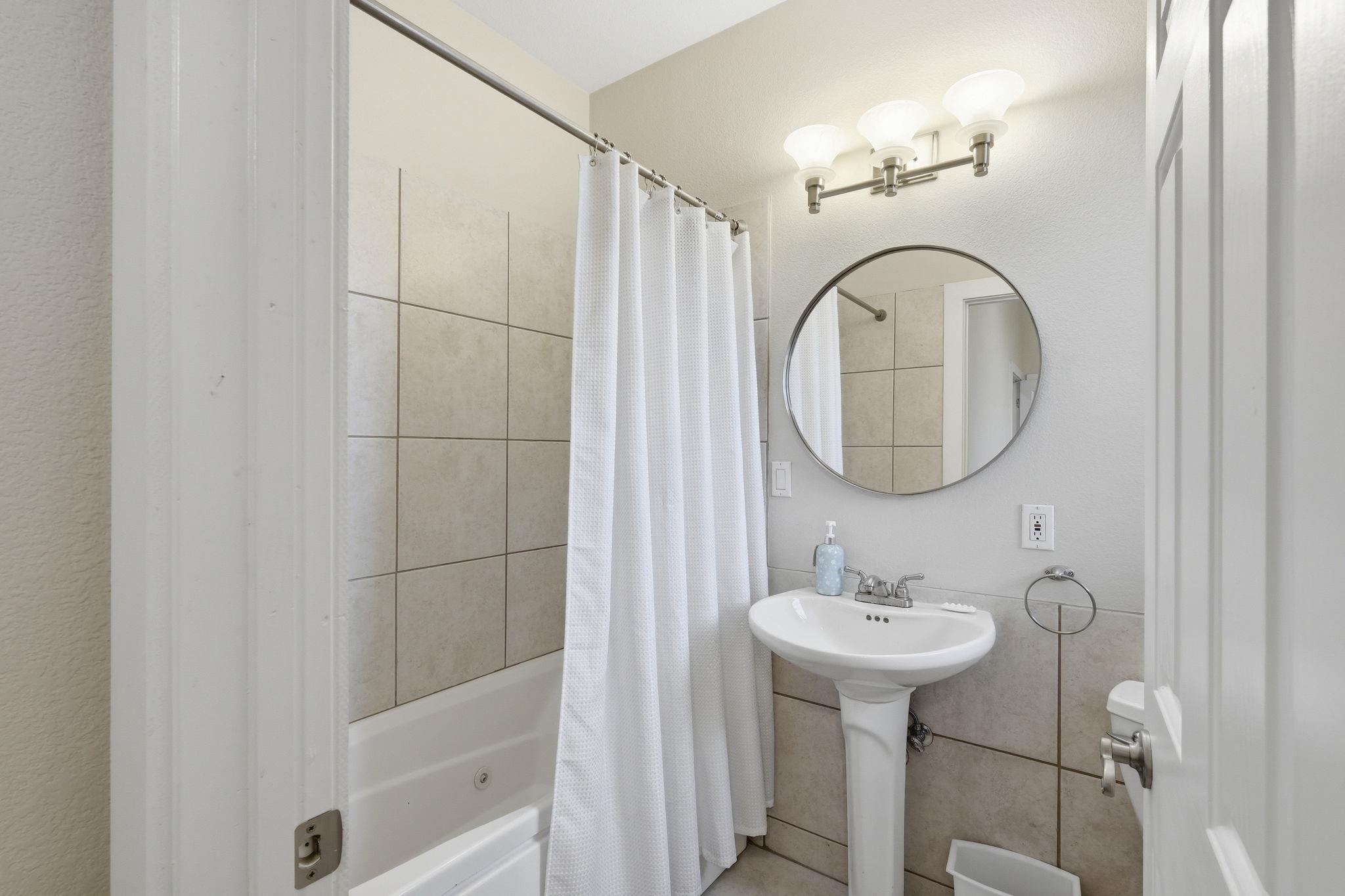 21007 Hodde Ln, Pflugerville, TX 78660