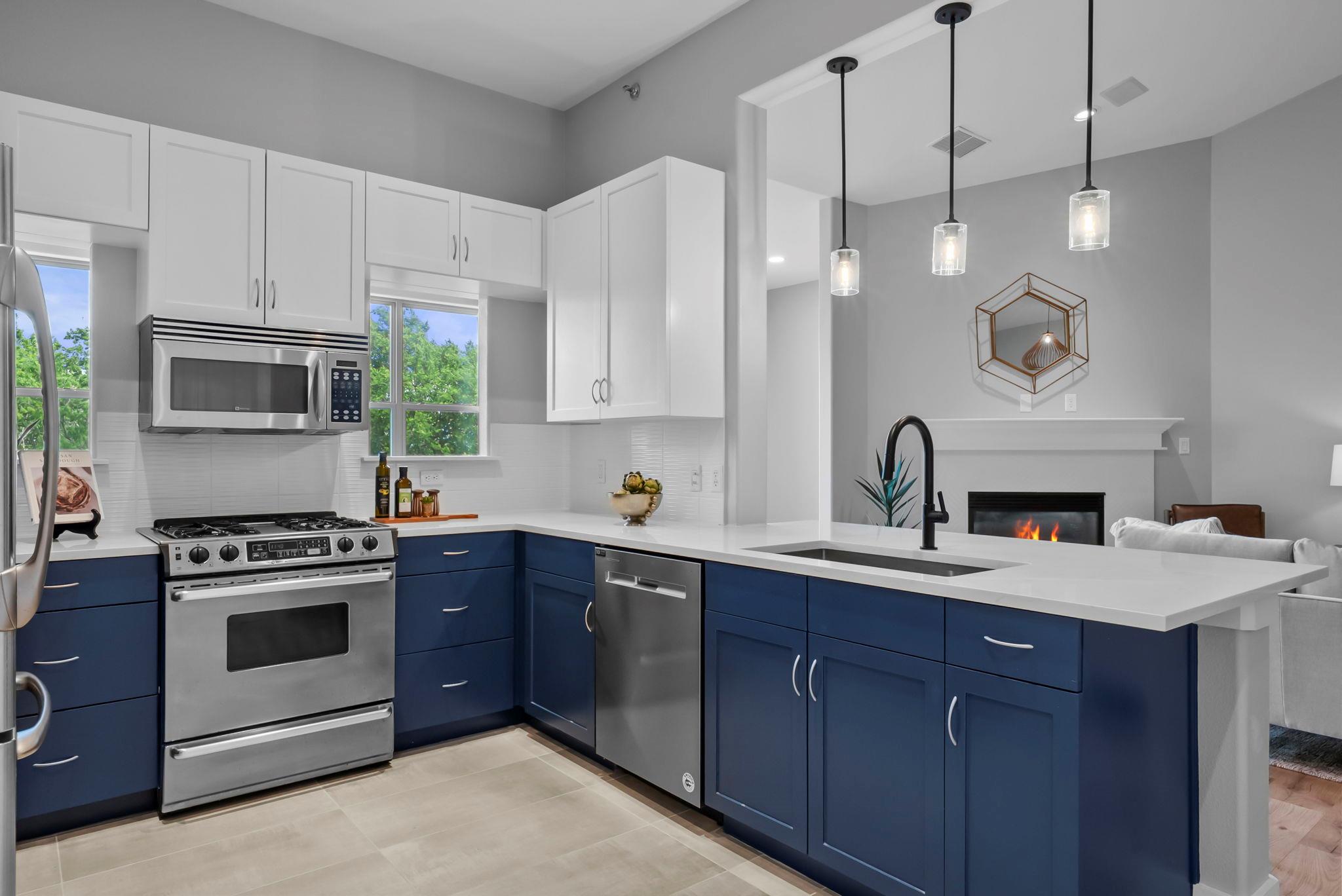 2216 Thornton Rd # 431, Austin, TX 78704