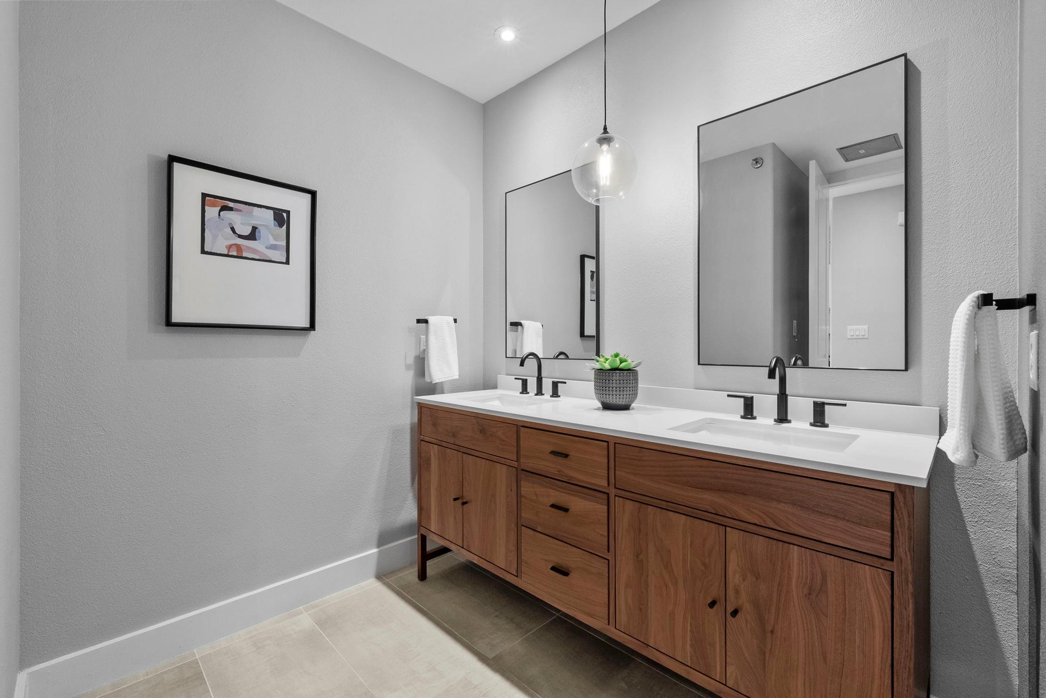 2216 Thornton Rd # 431, Austin, TX 78704