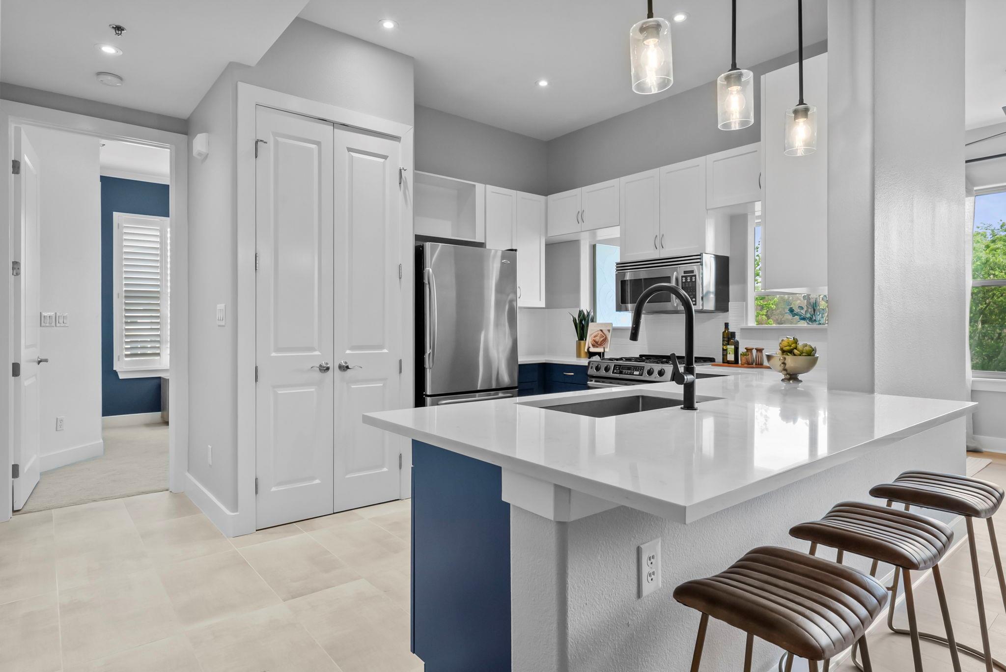 2216 Thornton Rd # 431, Austin, TX 78704