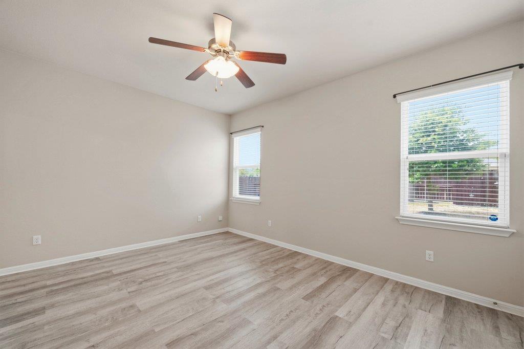 420 Spiny Lizard Ln, San Marcos, TX 78666