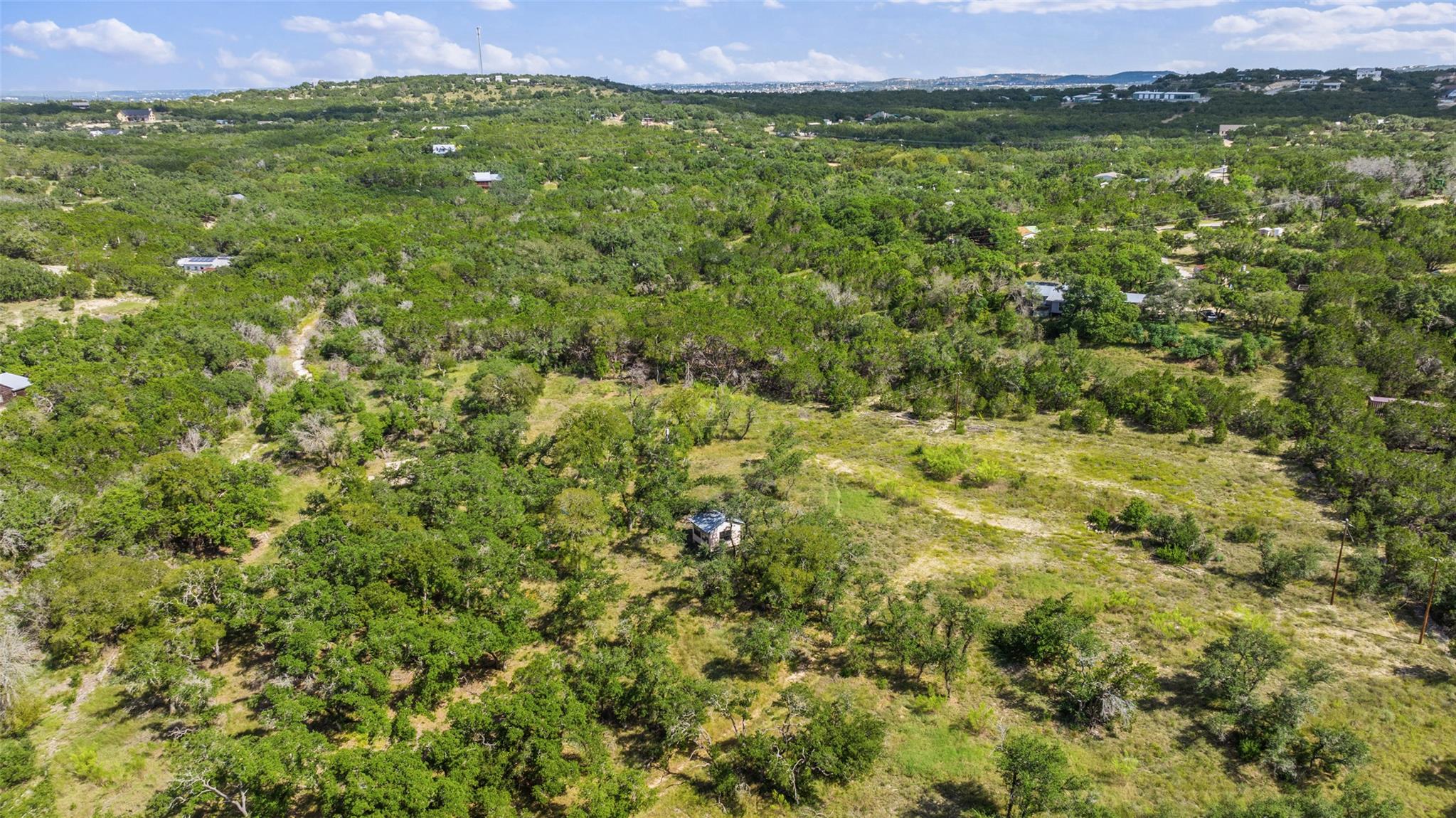 3817 Hart Hollow Dr, Spicewood, TX 78669