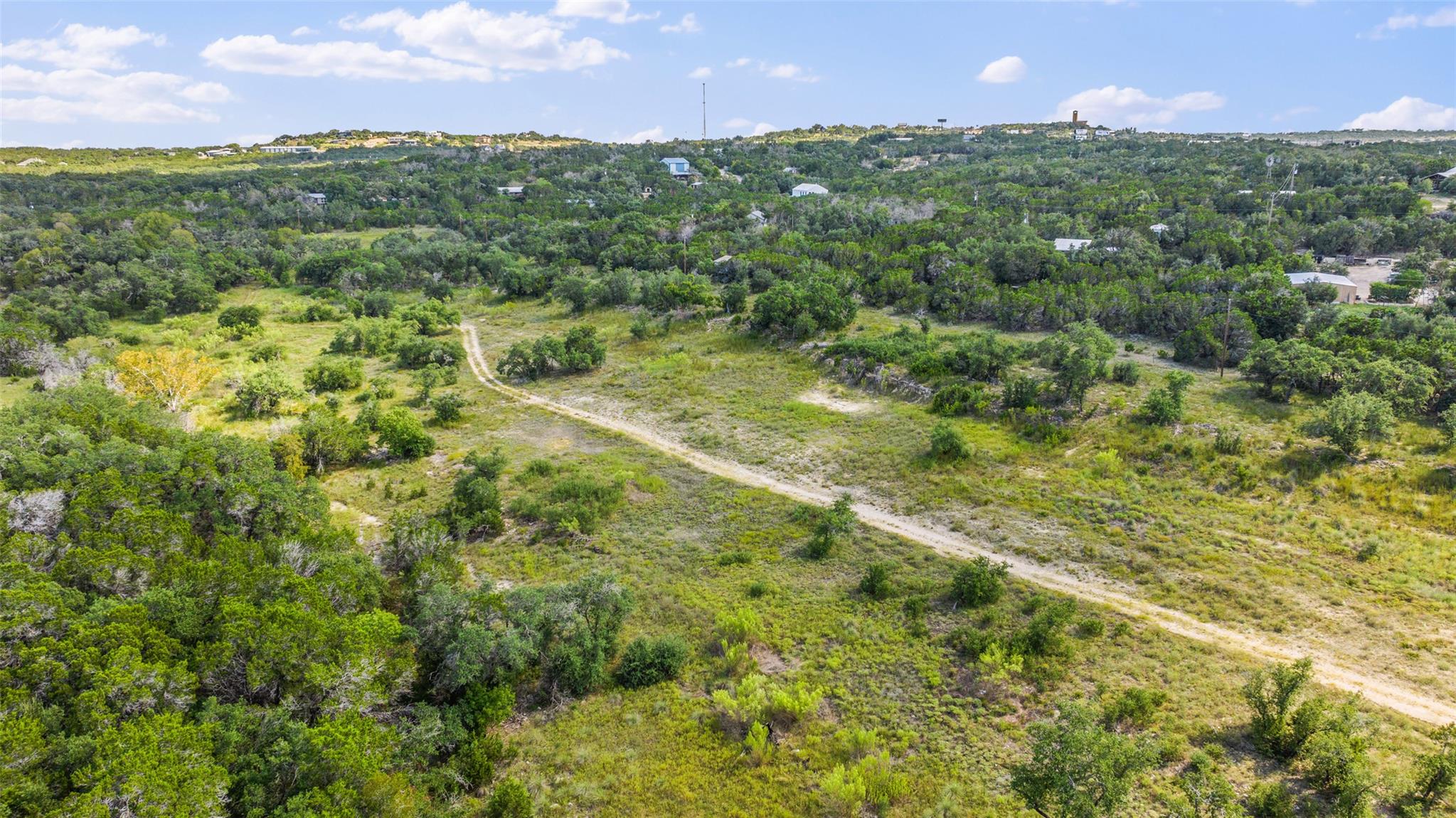 3817 Hart Hollow Dr, Spicewood, TX 78669