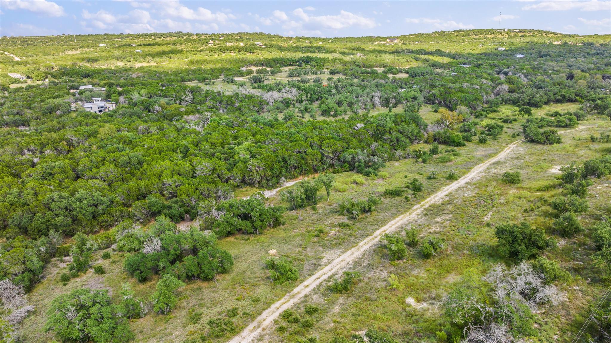 3817 Hart Hollow Dr, Spicewood, TX 78669