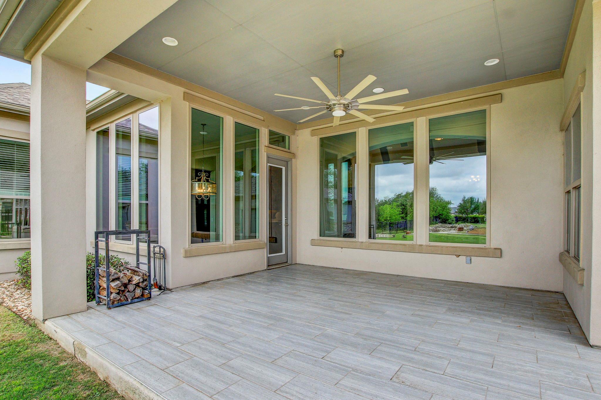 312 Flintlock Dr, Leander, TX 78641