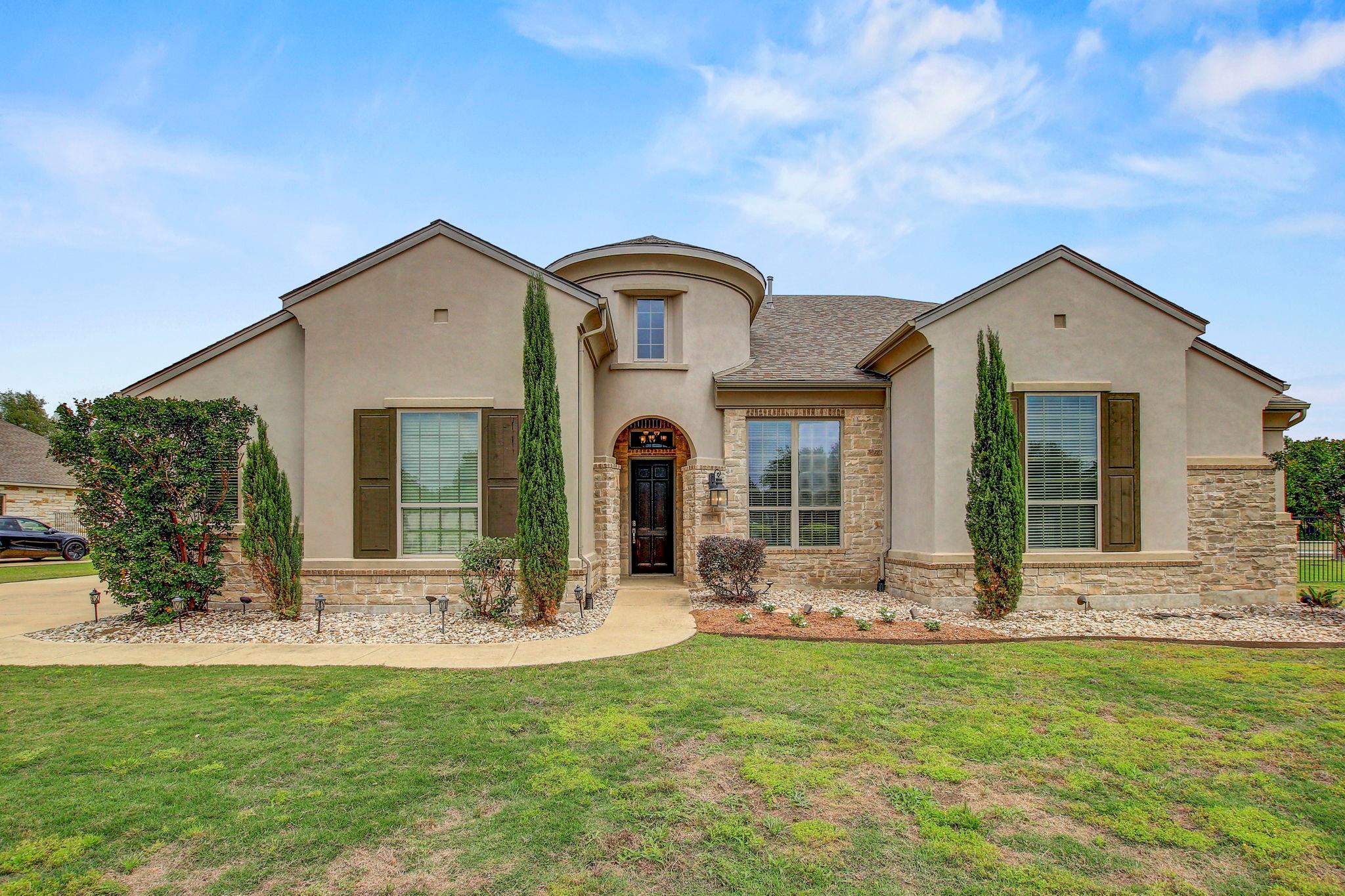 312 Flintlock Dr, Leander, TX 78641
