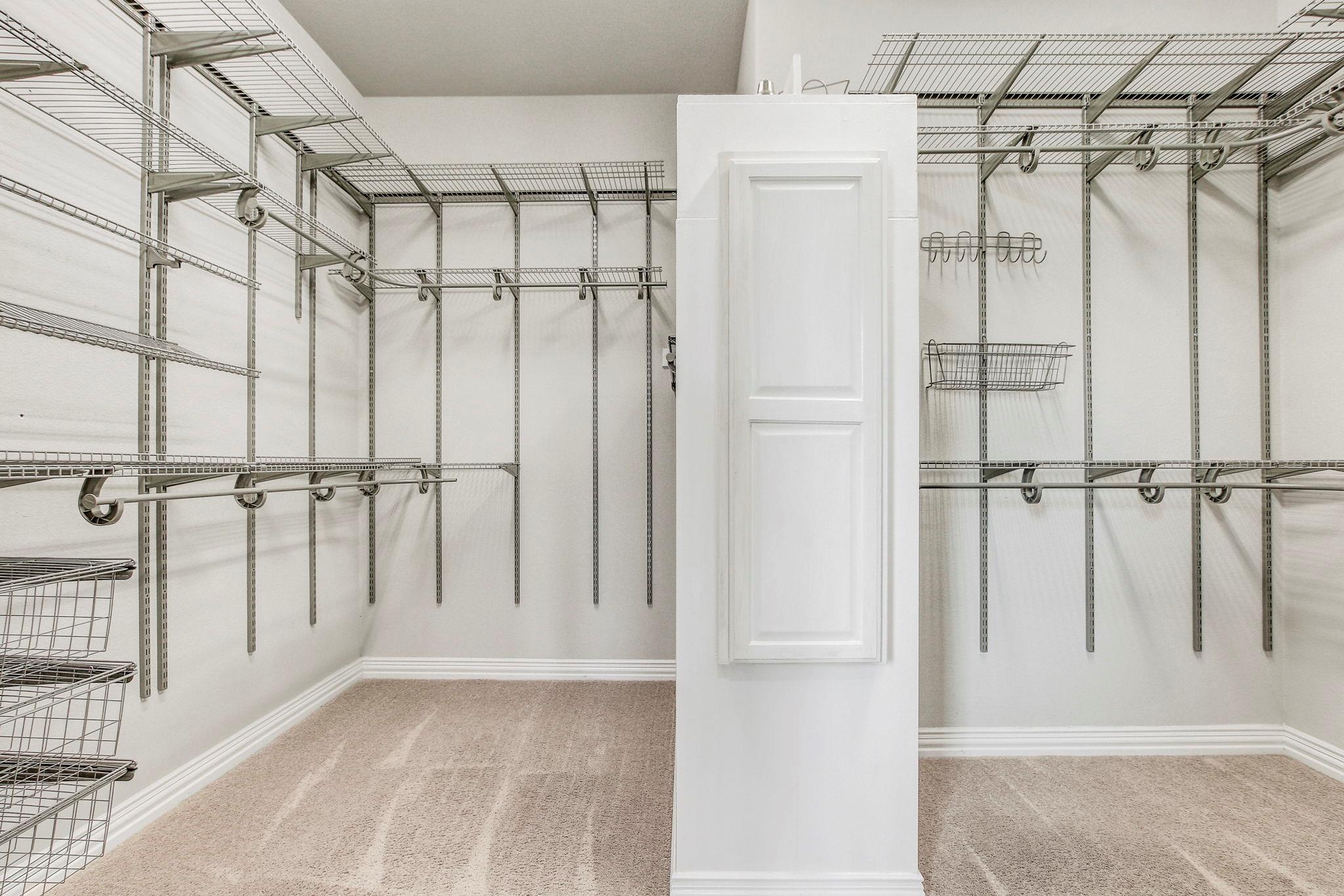 312 Flintlock Dr, Leander, TX 78641