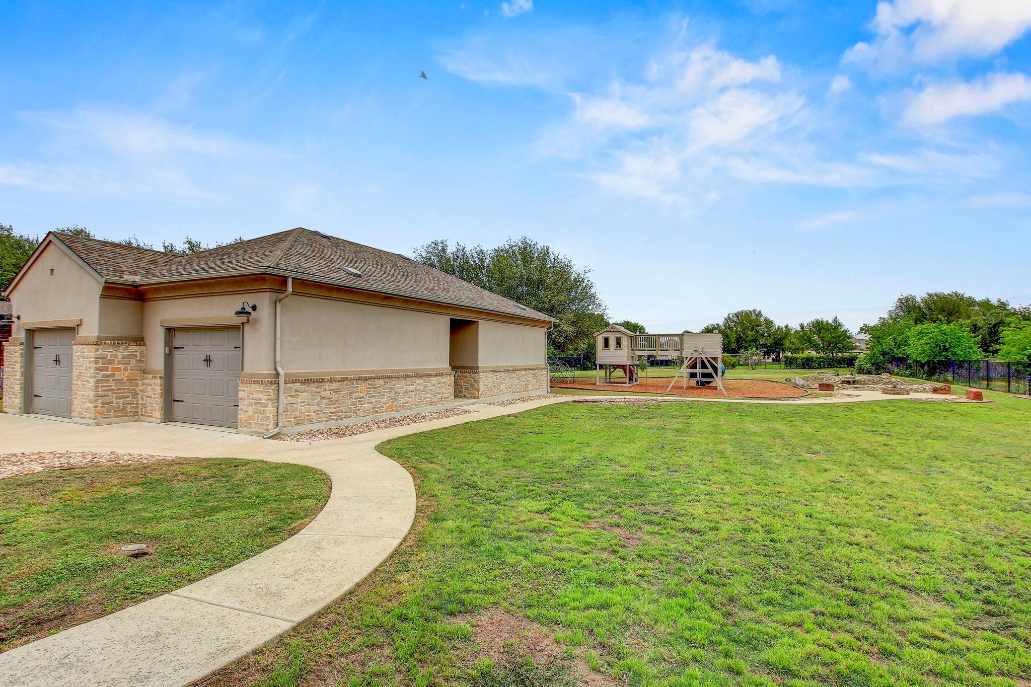 312 Flintlock Dr, Leander, TX 78641