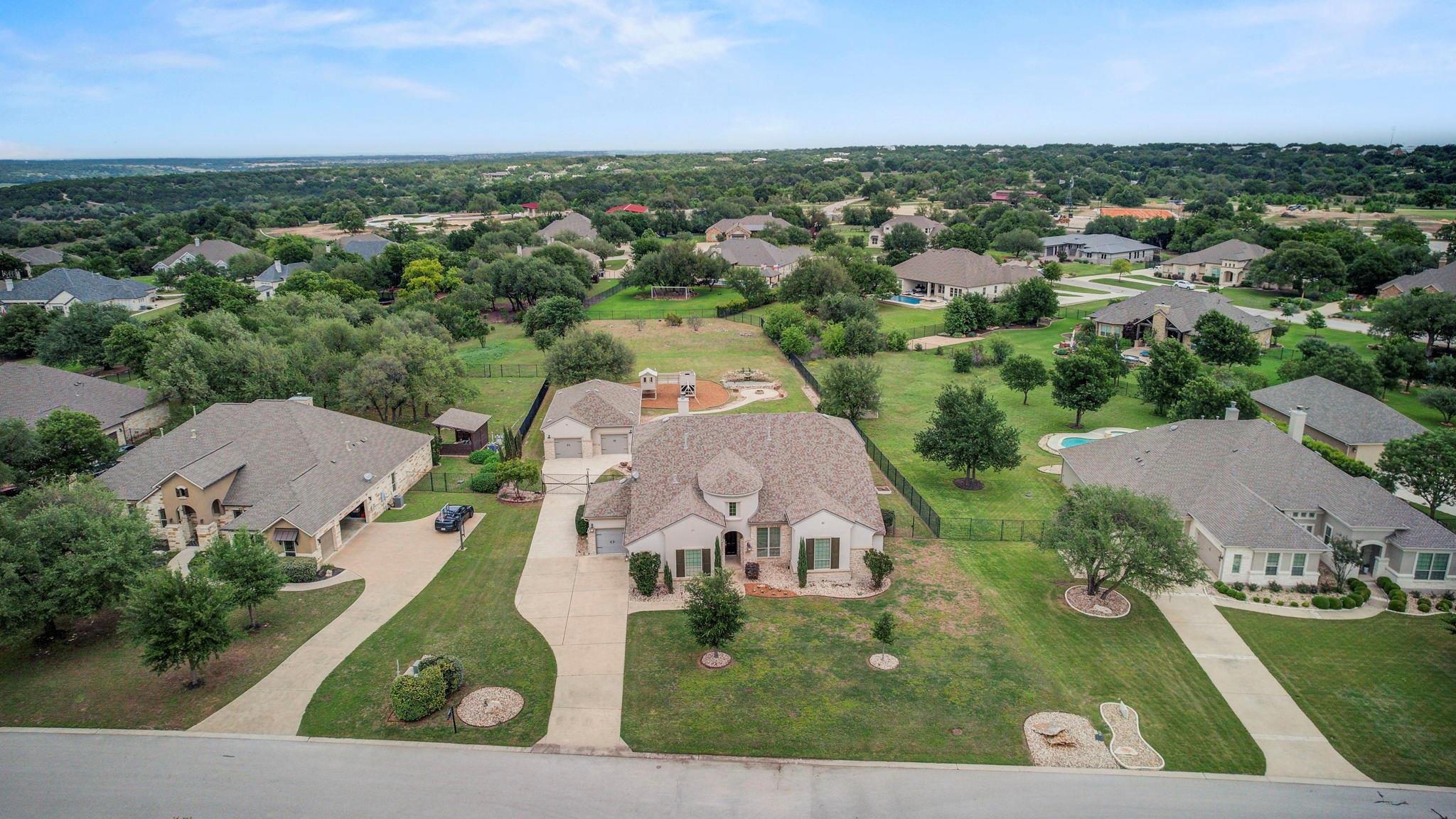 312 Flintlock Dr, Leander, TX 78641