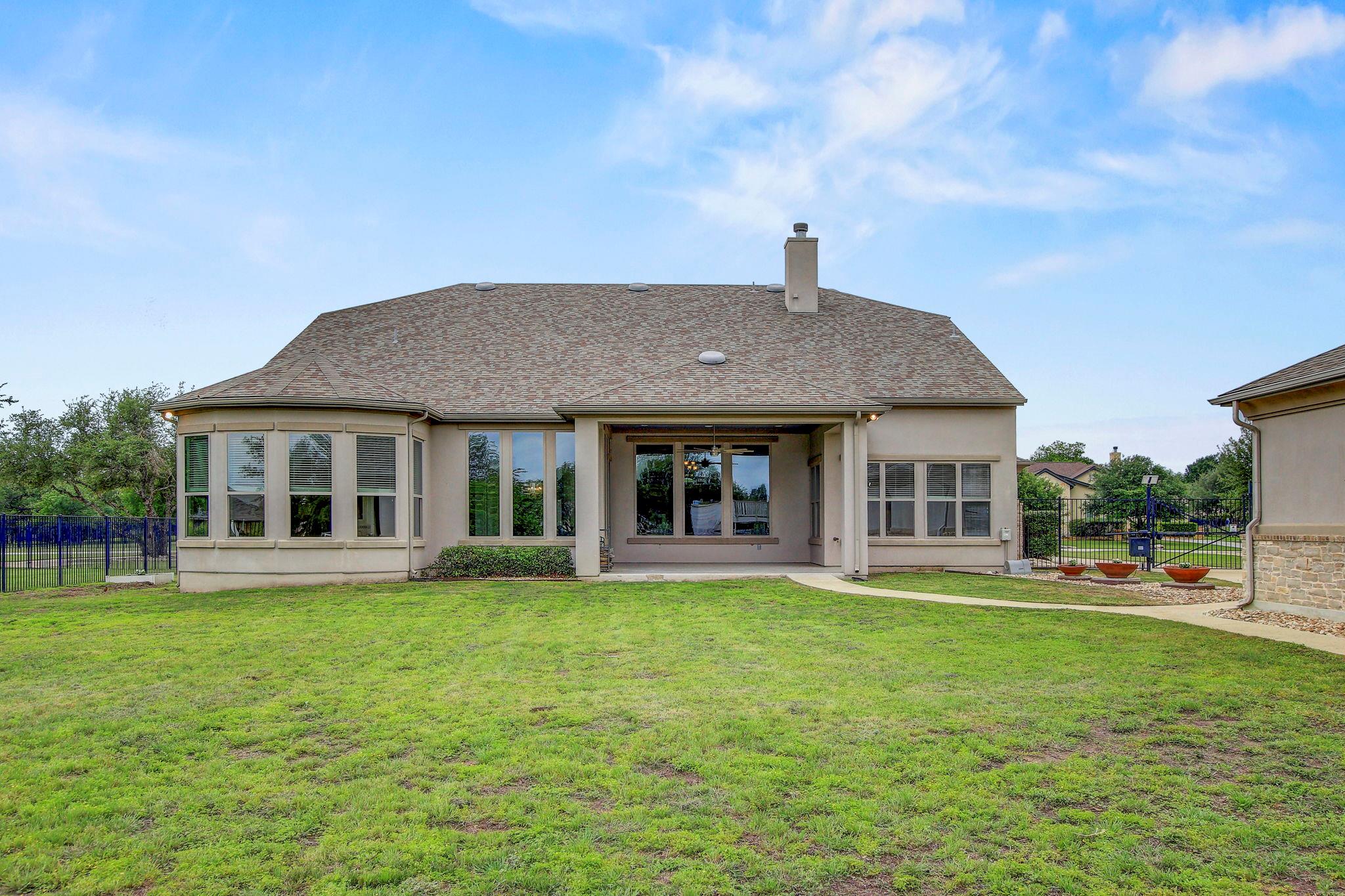 312 Flintlock Dr, Leander, TX 78641
