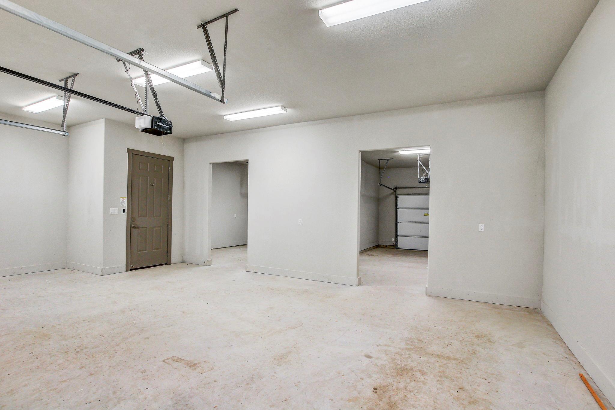 312 Flintlock Dr, Leander, TX 78641