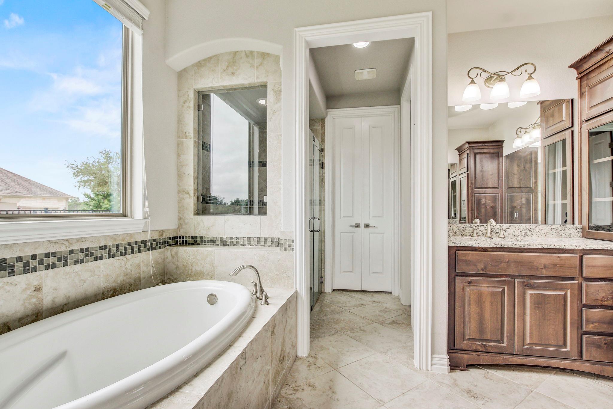 312 Flintlock Dr, Leander, TX 78641