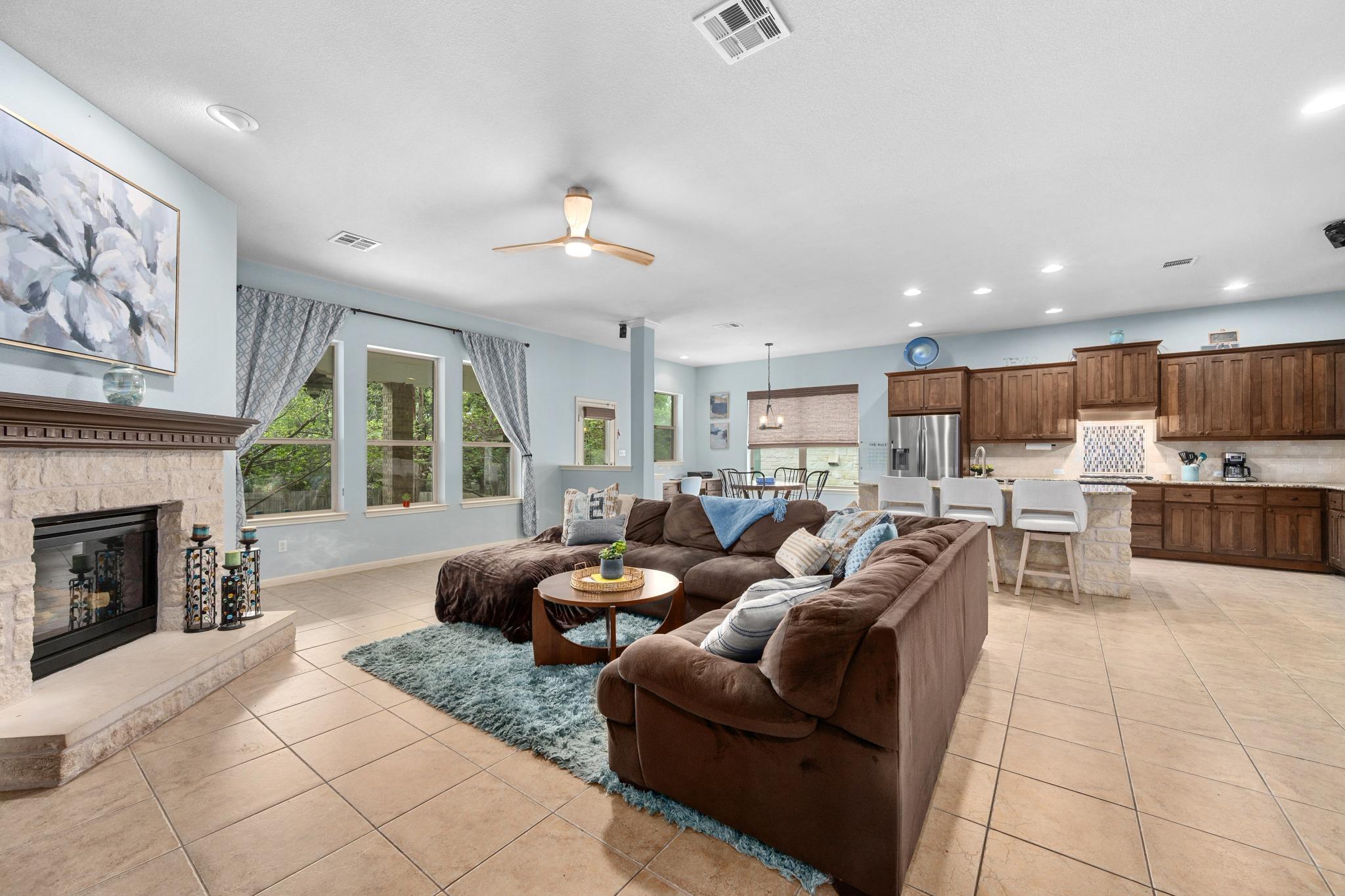 301 Grafton Ln, Austin, TX 78737