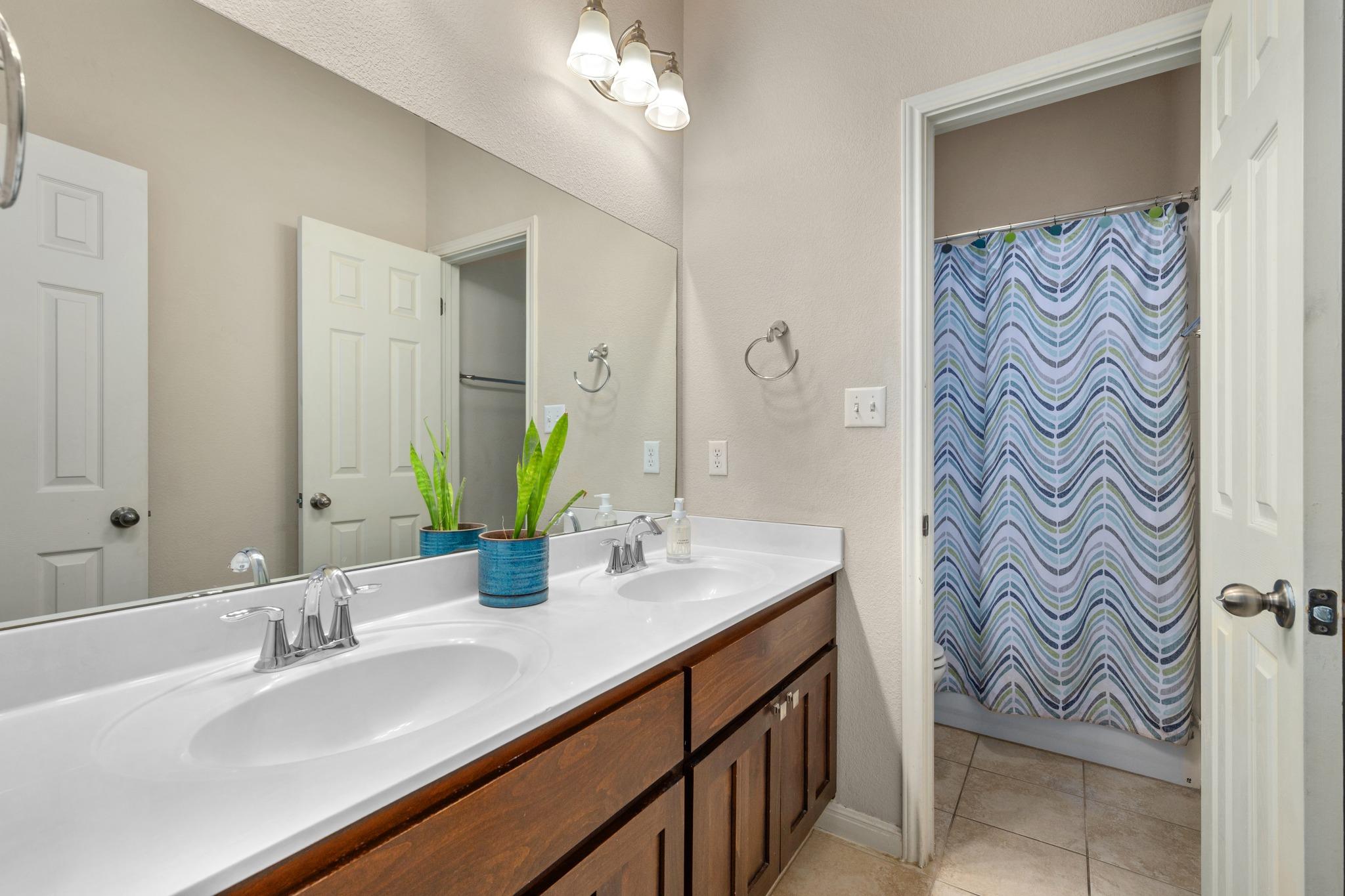 301 Grafton Ln, Austin, TX 78737