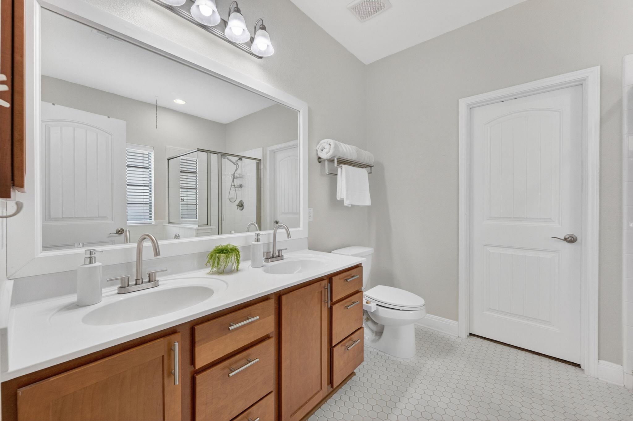 408 Kissing Oak Dr, Austin, TX 78748