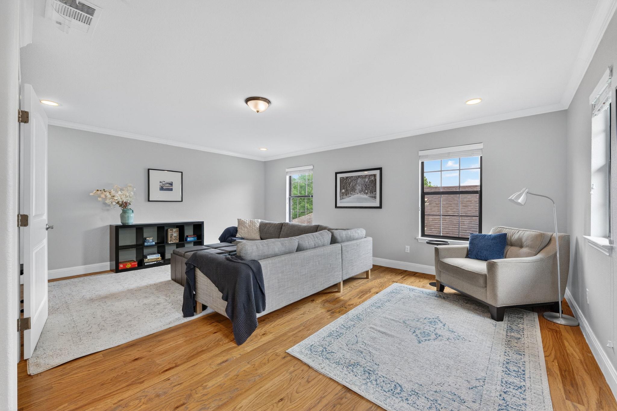 408 Kissing Oak Dr, Austin, TX 78748