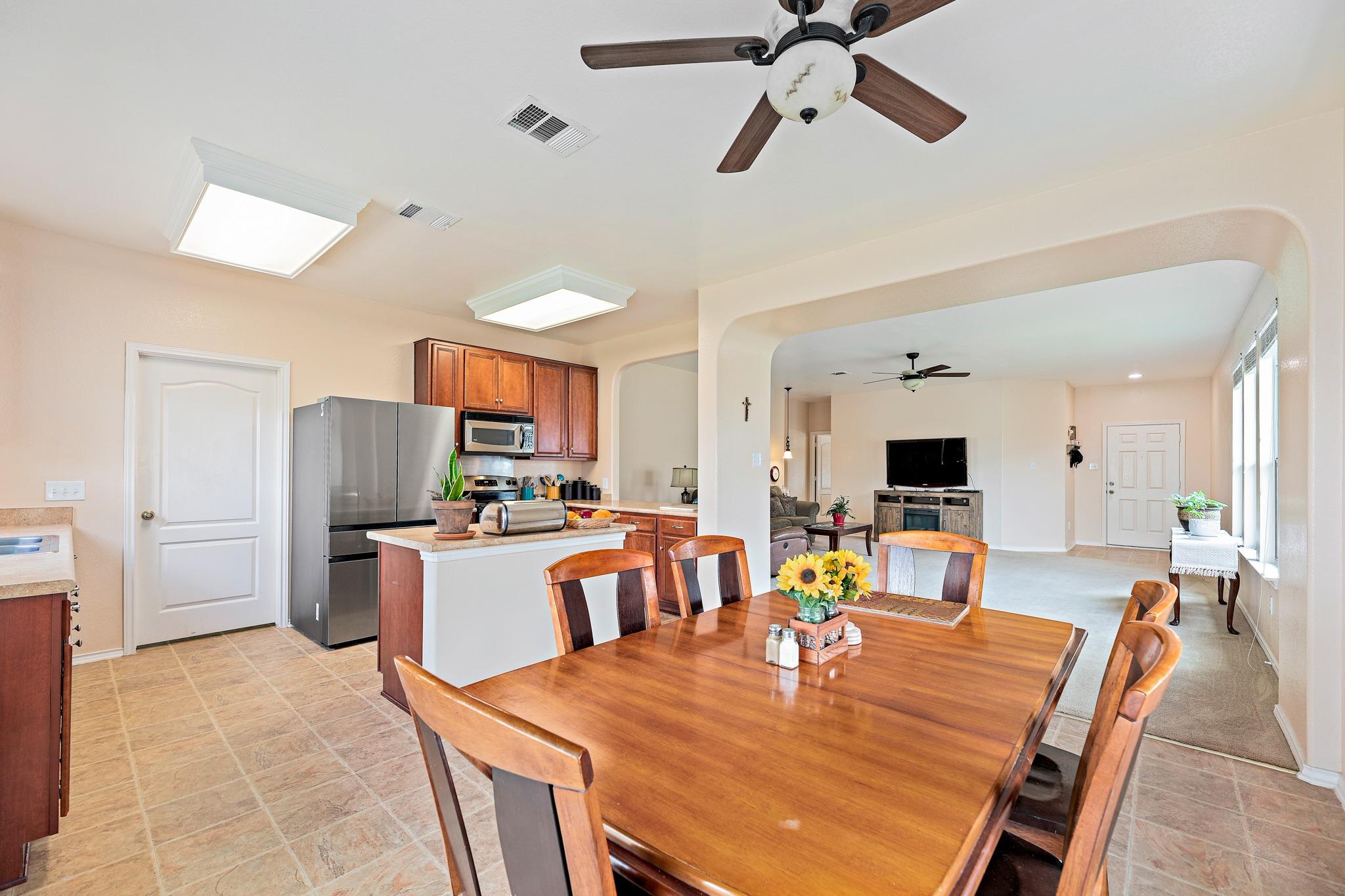 1624 Bayland St, Round Rock, TX 78664