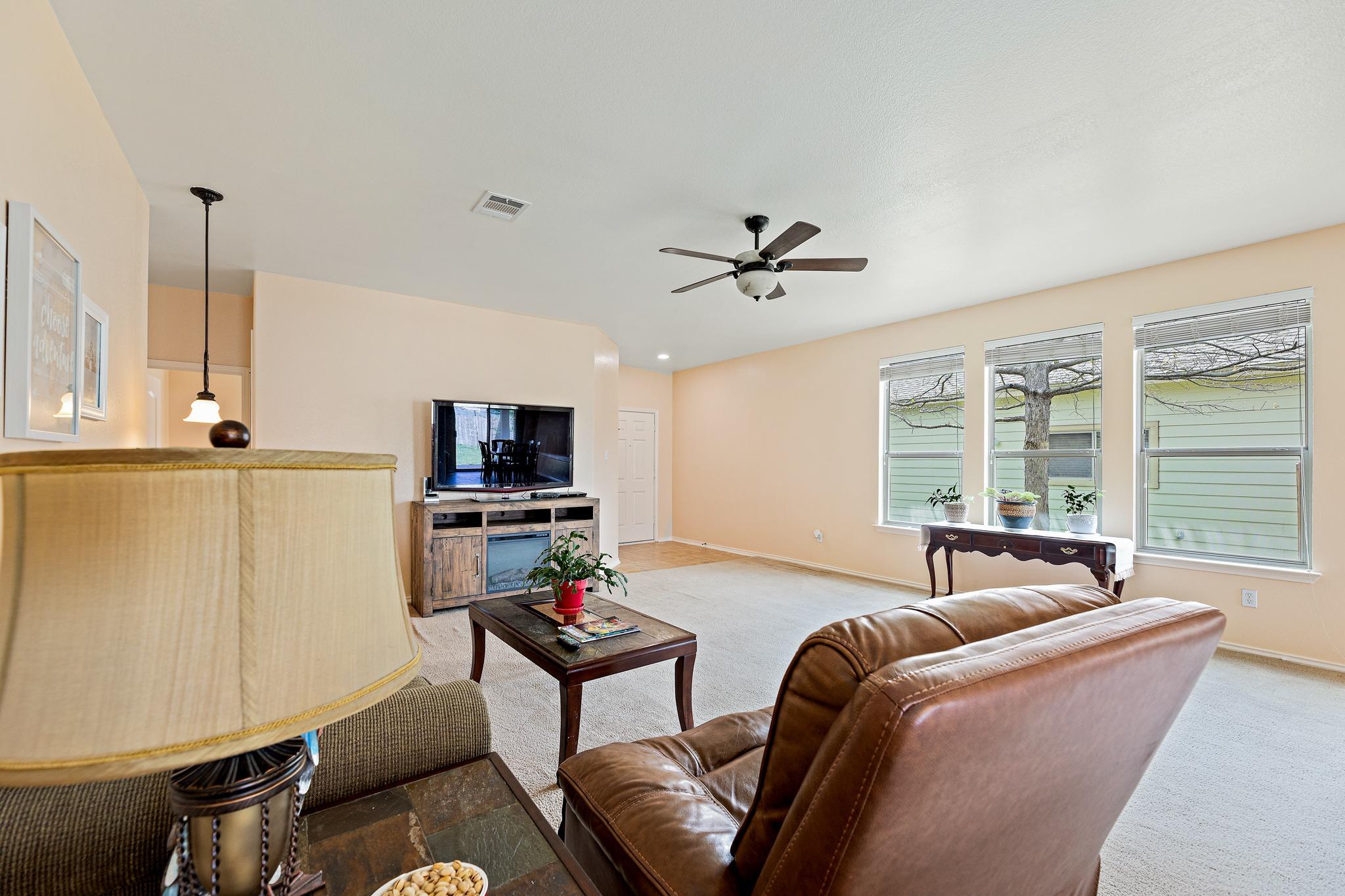 1624 Bayland St, Round Rock, TX 78664